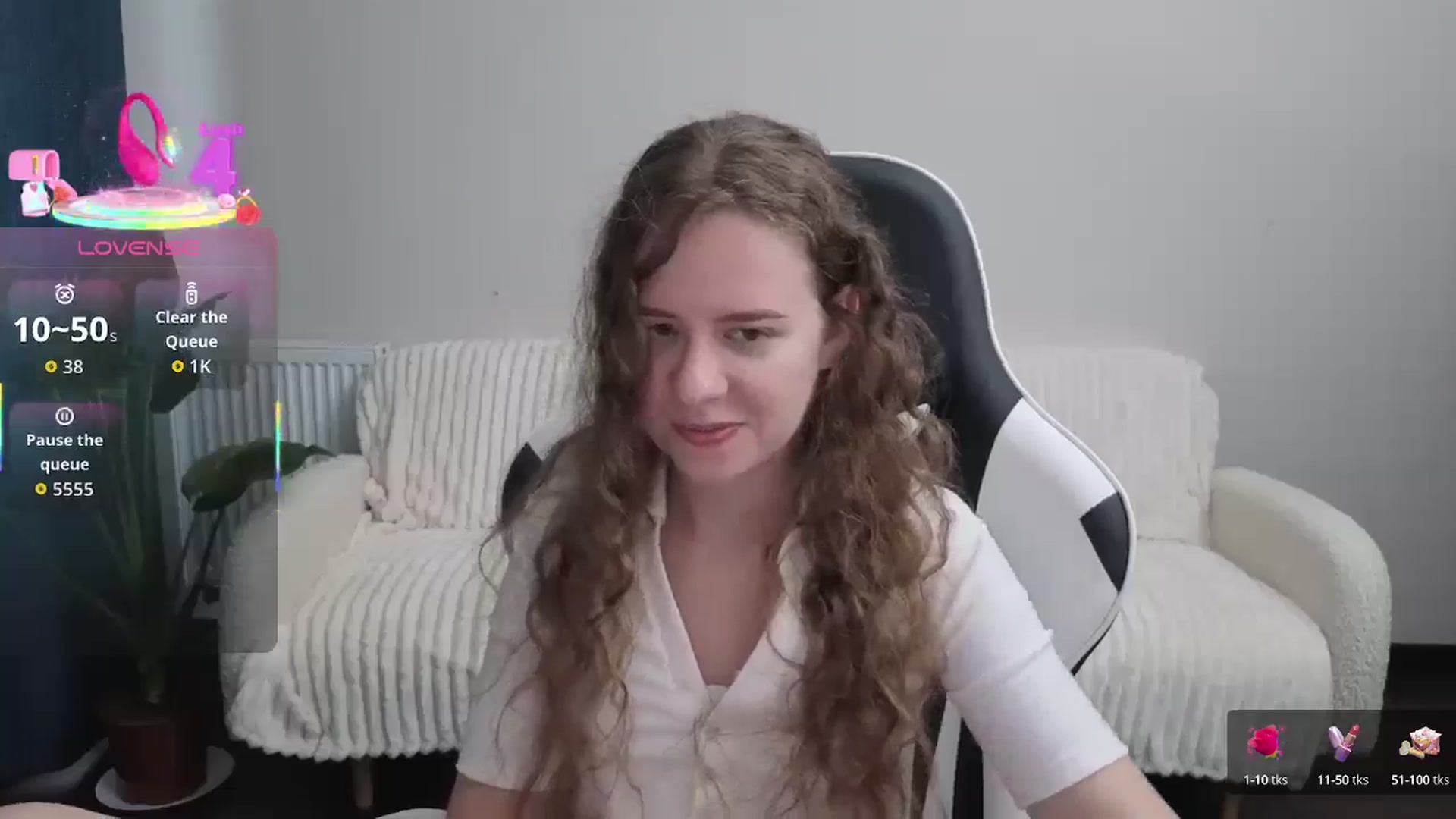 Gallery image thumbnail from BlueFlowerr's myfreecams stream on, 09/19/2025, 15:10 image 20 of 20