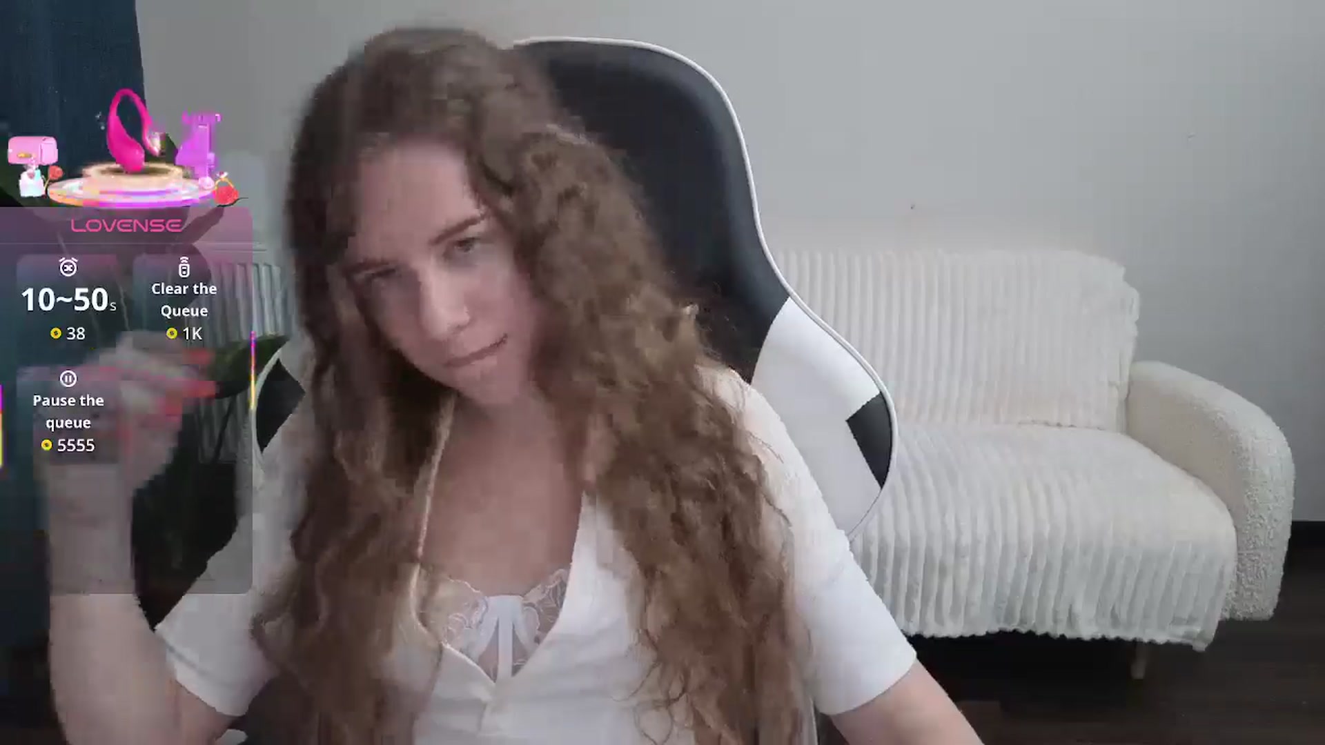 Gallery image thumbnail from BlueFlowerr's myfreecams stream on, 09/19/2025, 18:29 image 4 of 20