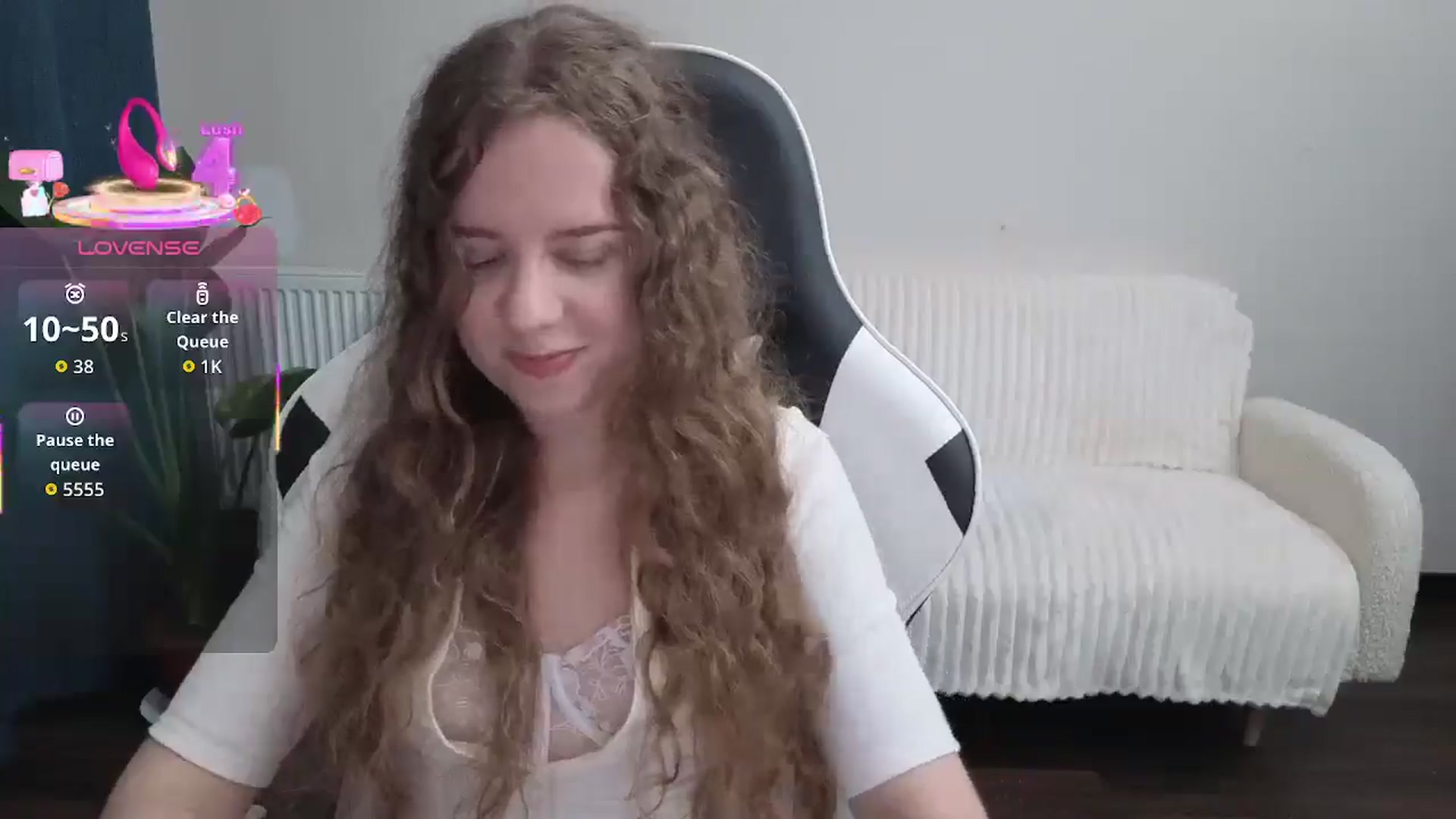 Gallery image thumbnail from BlueFlowerr's myfreecams stream on, 09/19/2025, 18:29 image 8 of 20