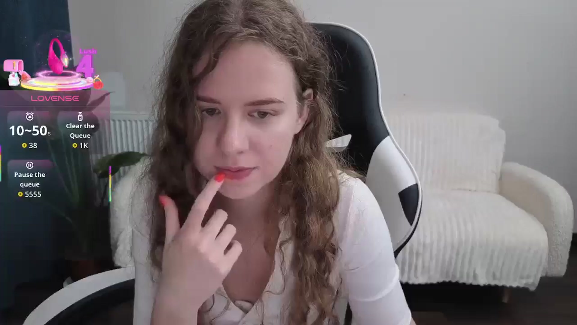 Gallery image thumbnail from BlueFlowerr's myfreecams stream on, 09/19/2025, 20:18 image 7 of 20