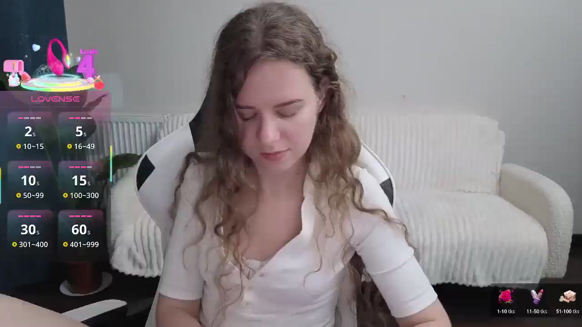 Gallery image thumbnail from BlueFlowerr's myfreecams stream on, 09/19/2025, 20:18 image 17 of 20