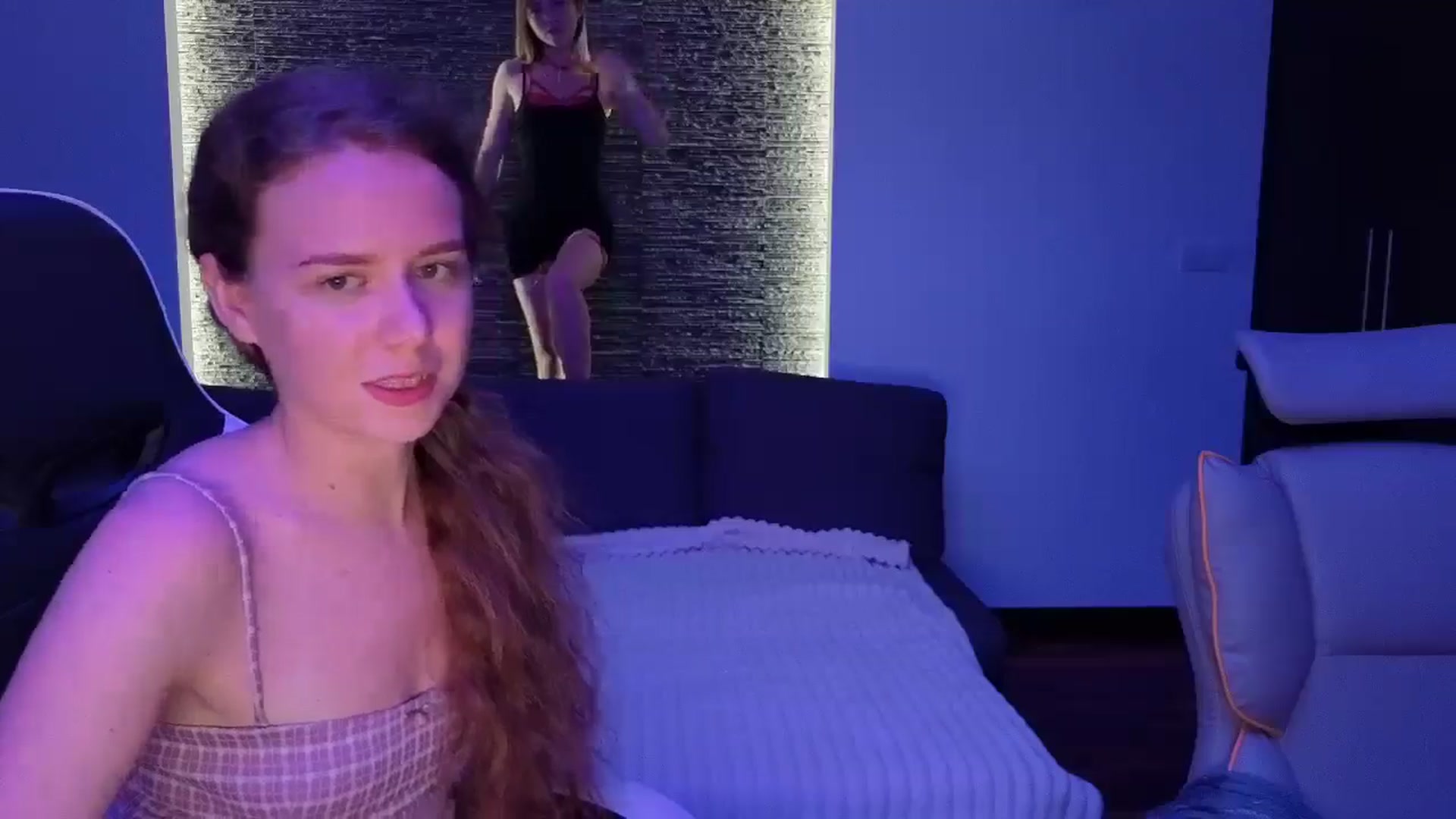 Gallery image thumbnail from BlueFlowerr's myfreecams stream on, 09/20/2025, 19:24 image 2 of 20