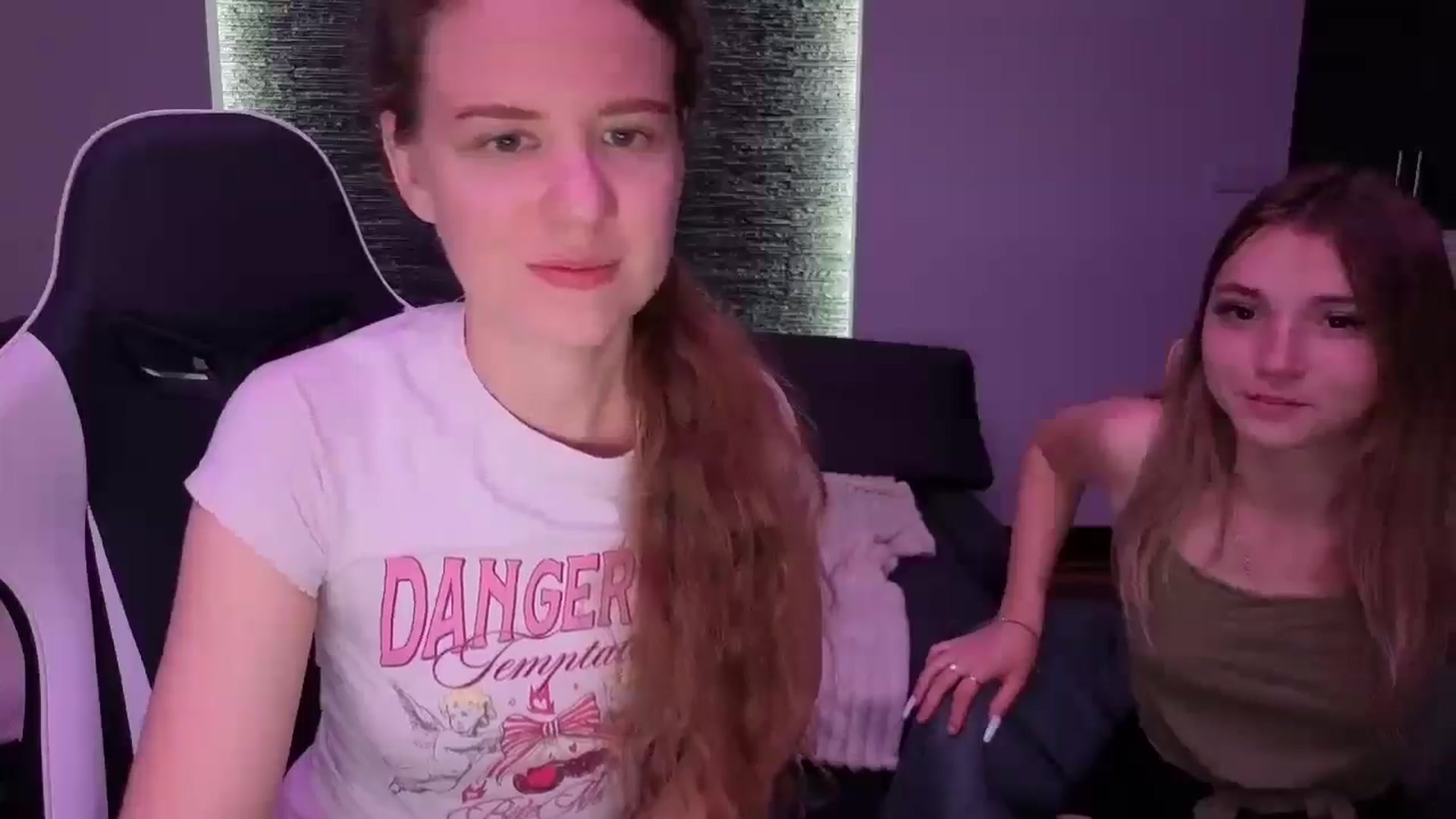 Gallery image thumbnail from BlueFlowerr's myfreecams stream on, 09/20/2025, 20:52 image 9 of 20