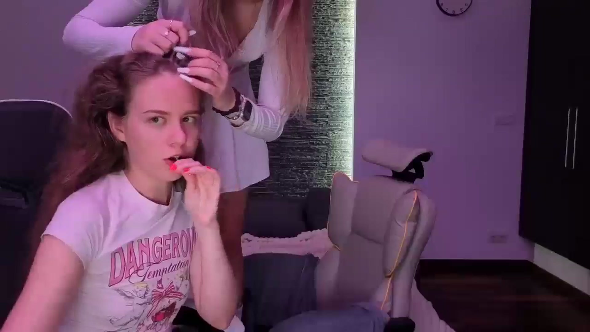 Gallery image thumbnail from BlueFlowerr's myfreecams stream on, 09/20/2025, 21:26 image 13 of 20