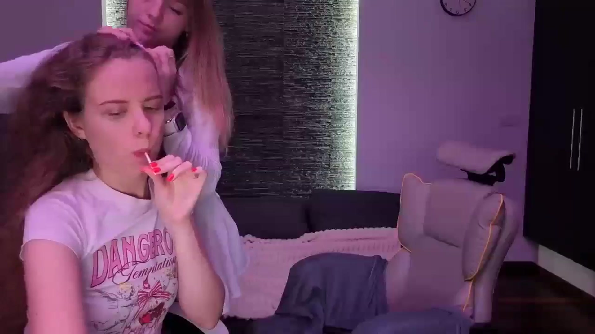 Gallery image thumbnail from BlueFlowerr's myfreecams stream on, 09/20/2025, 21:26 image 17 of 20