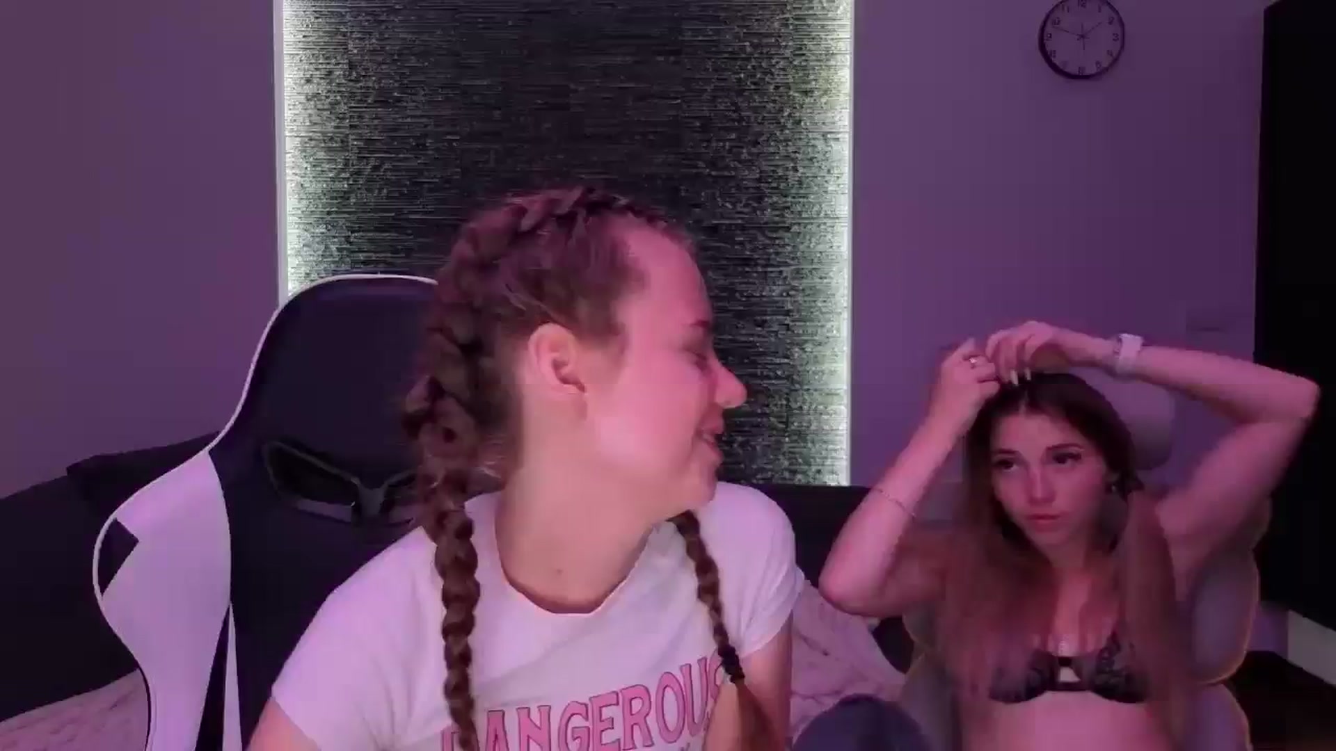 Gallery image thumbnail from BlueFlowerr's myfreecams stream on, 09/21/2025, 24:02 image 14 of 20