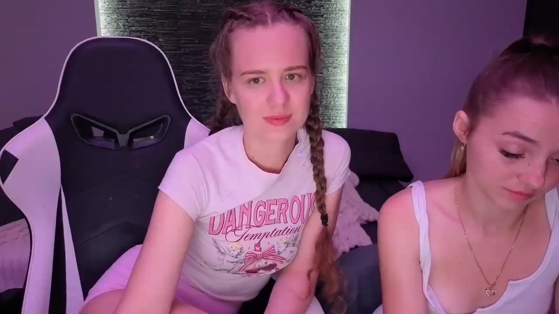 Gallery image thumbnail from BlueFlowerr's myfreecams stream on, 09/21/2025, 01:02 image 14 of 20