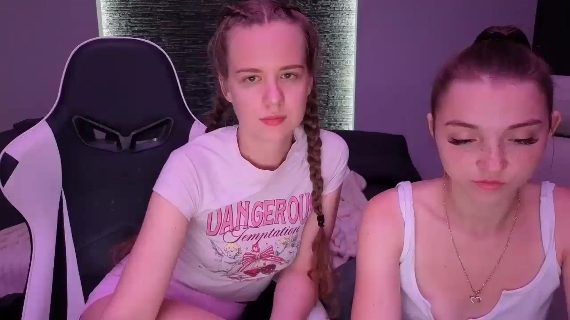 Gallery image thumbnail from BlueFlowerr's myfreecams stream on, 09/21/2025, 01:02 image 3 of 20