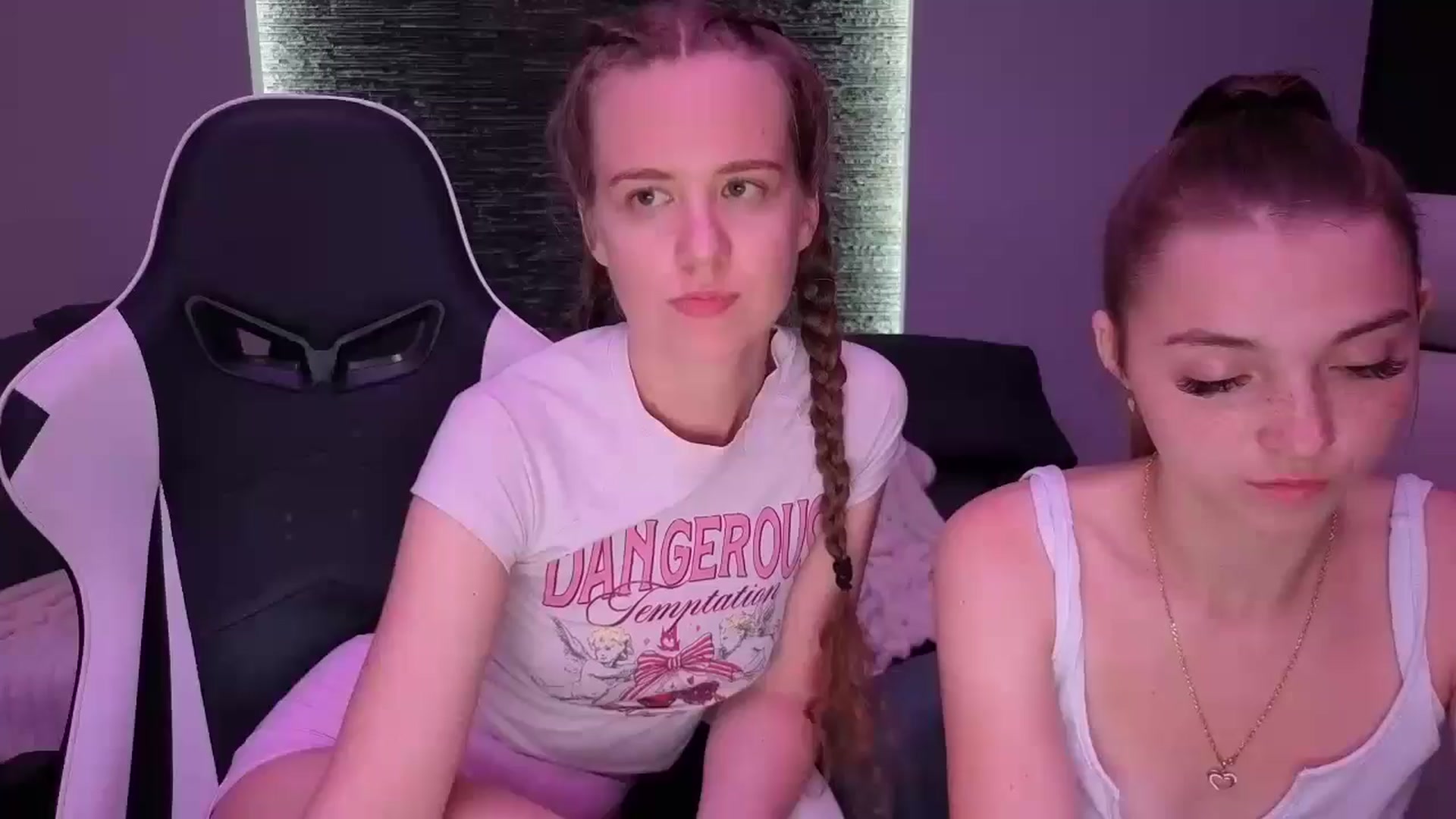 Gallery image thumbnail from BlueFlowerr's myfreecams stream on, 09/21/2025, 01:02 image 9 of 20