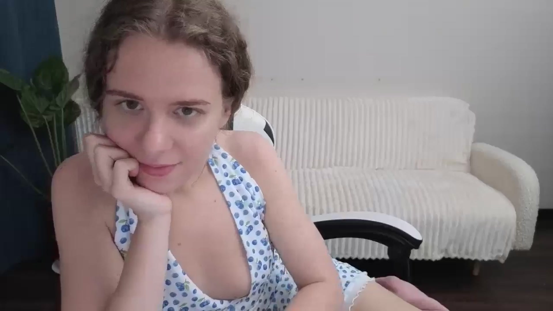 Gallery image thumbnail from BlueFlowerr's myfreecams stream on, 09/21/2025, 17:50 image 2 of 20