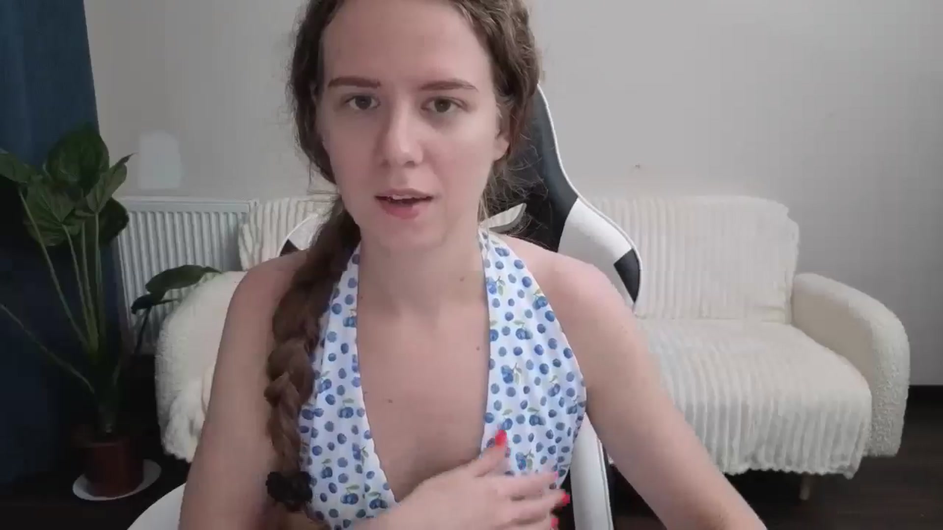 Gallery image thumbnail from BlueFlowerr's myfreecams stream on, 09/21/2025, 17:50 image 17 of 20