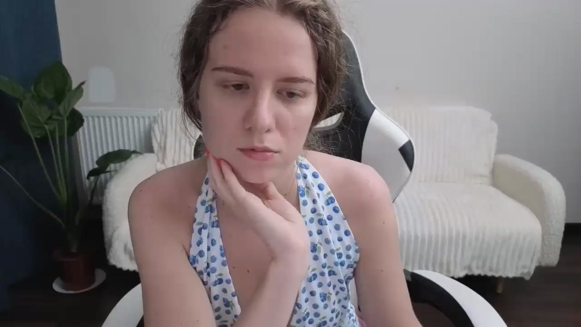 Gallery image thumbnail from BlueFlowerr's myfreecams stream on, 09/21/2025, 20:43 image 3 of 20