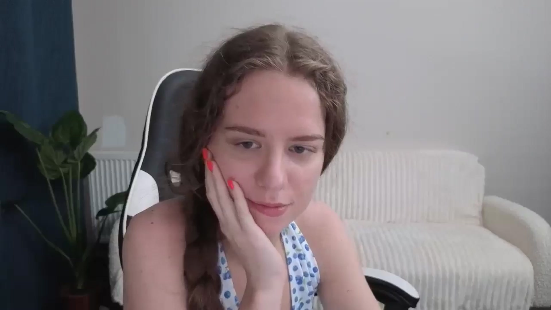 Gallery image thumbnail from BlueFlowerr's myfreecams stream on, 09/21/2025, 20:43 image 10 of 20