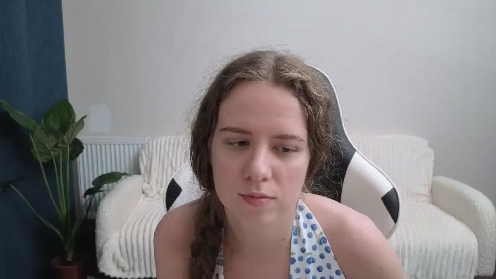 Gallery image thumbnail from BlueFlowerr's myfreecams stream on, 09/21/2025, 20:43 image 18 of 20