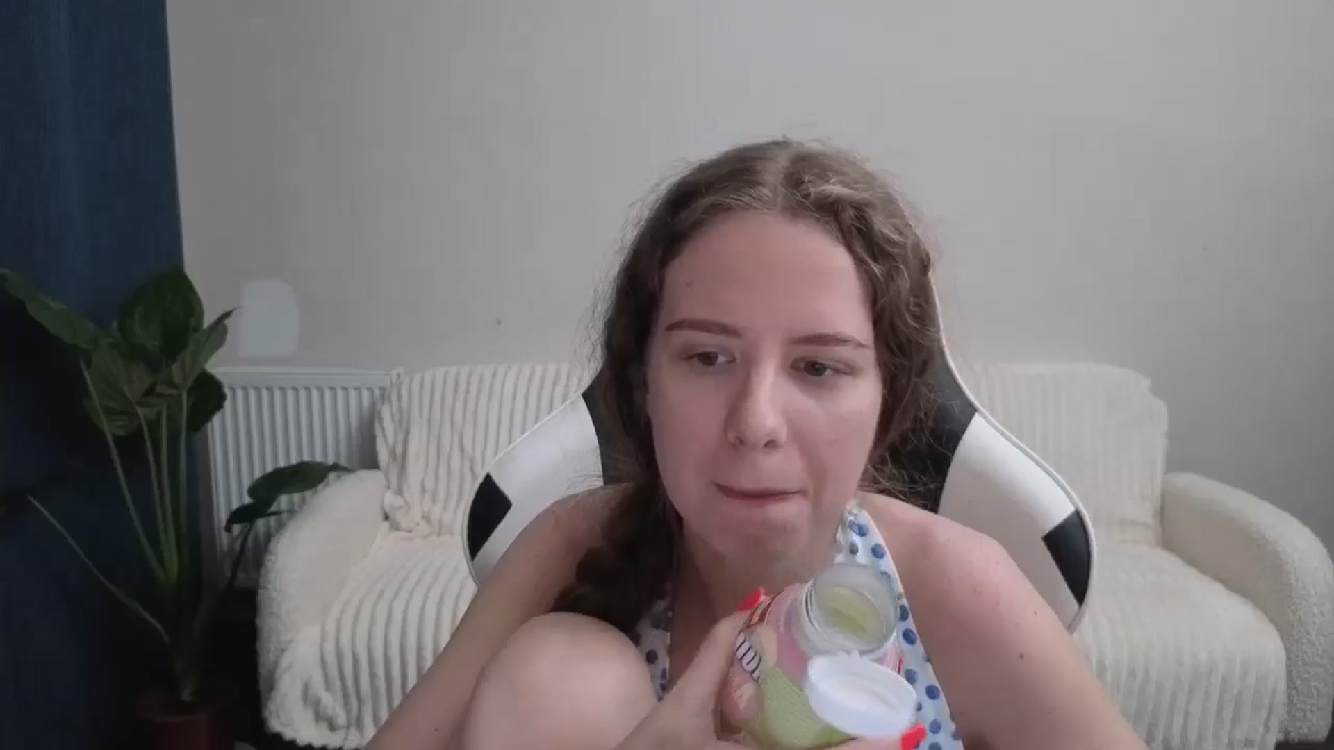 Gallery image thumbnail from BlueFlowerr's myfreecams stream on, 09/21/2025, 20:43 image 20 of 20