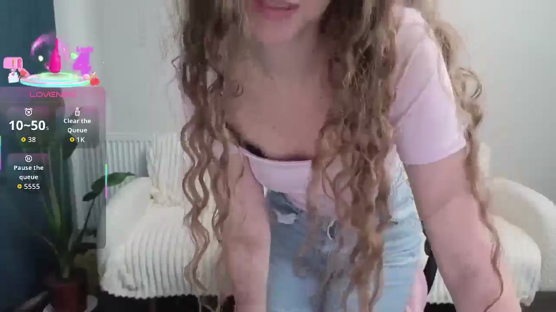 Gallery image thumbnail from BlueFlowerr's myfreecams stream on, 09/26/2025, 14:49 image 11 of 20