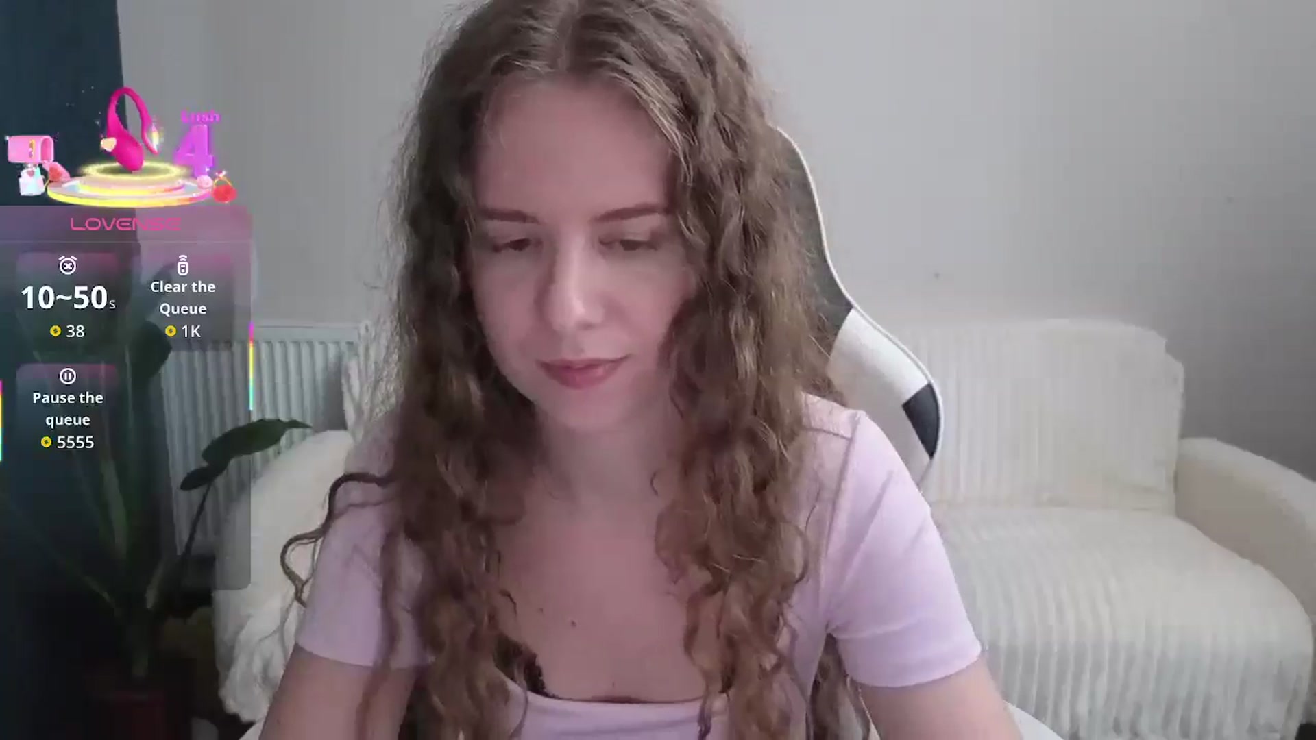 Gallery image thumbnail from BlueFlowerr's myfreecams stream on, 09/26/2025, 16:32 image 9 of 20