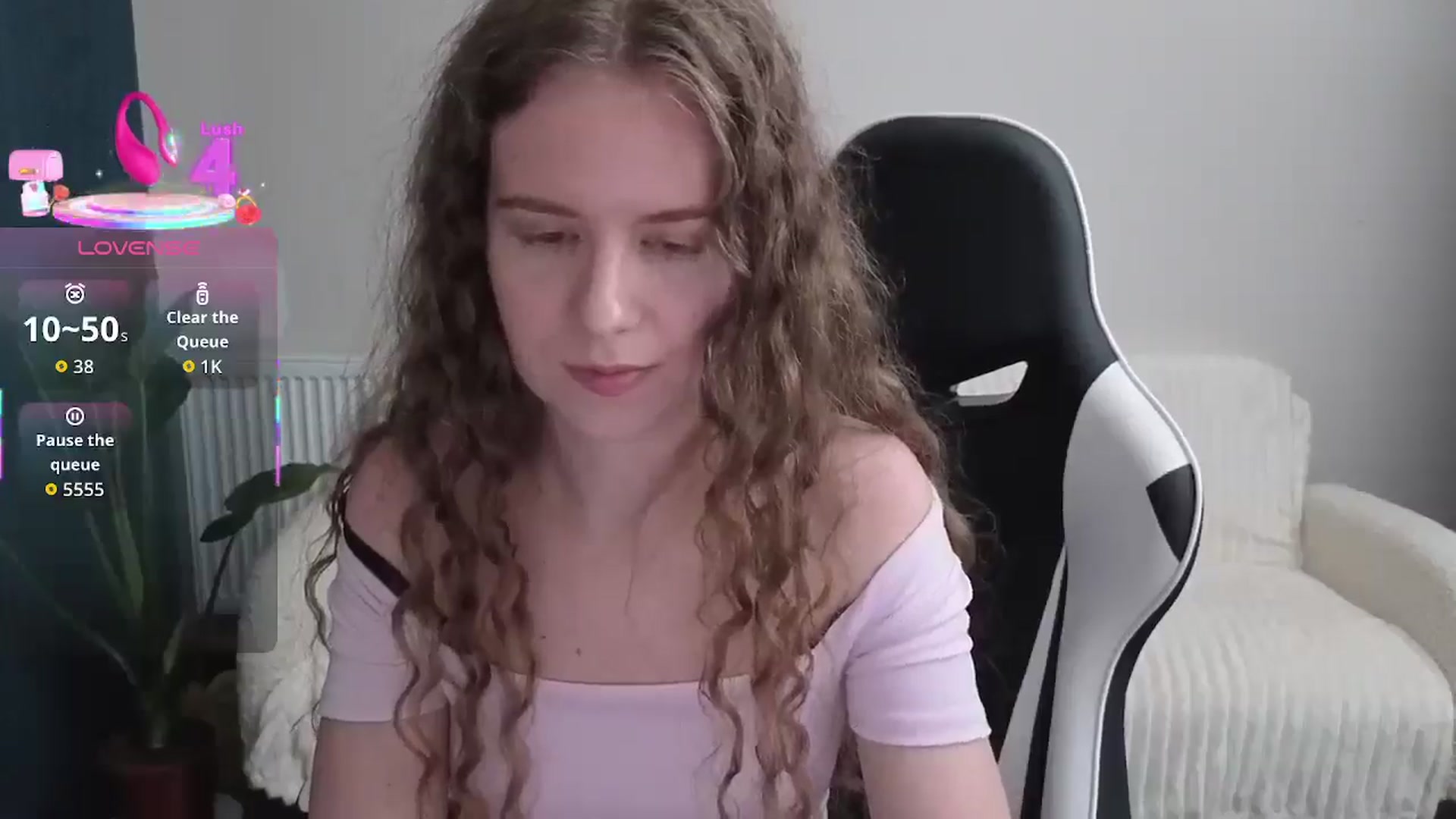 Gallery image thumbnail from BlueFlowerr's myfreecams stream on, 09/26/2025, 16:32 image 17 of 20