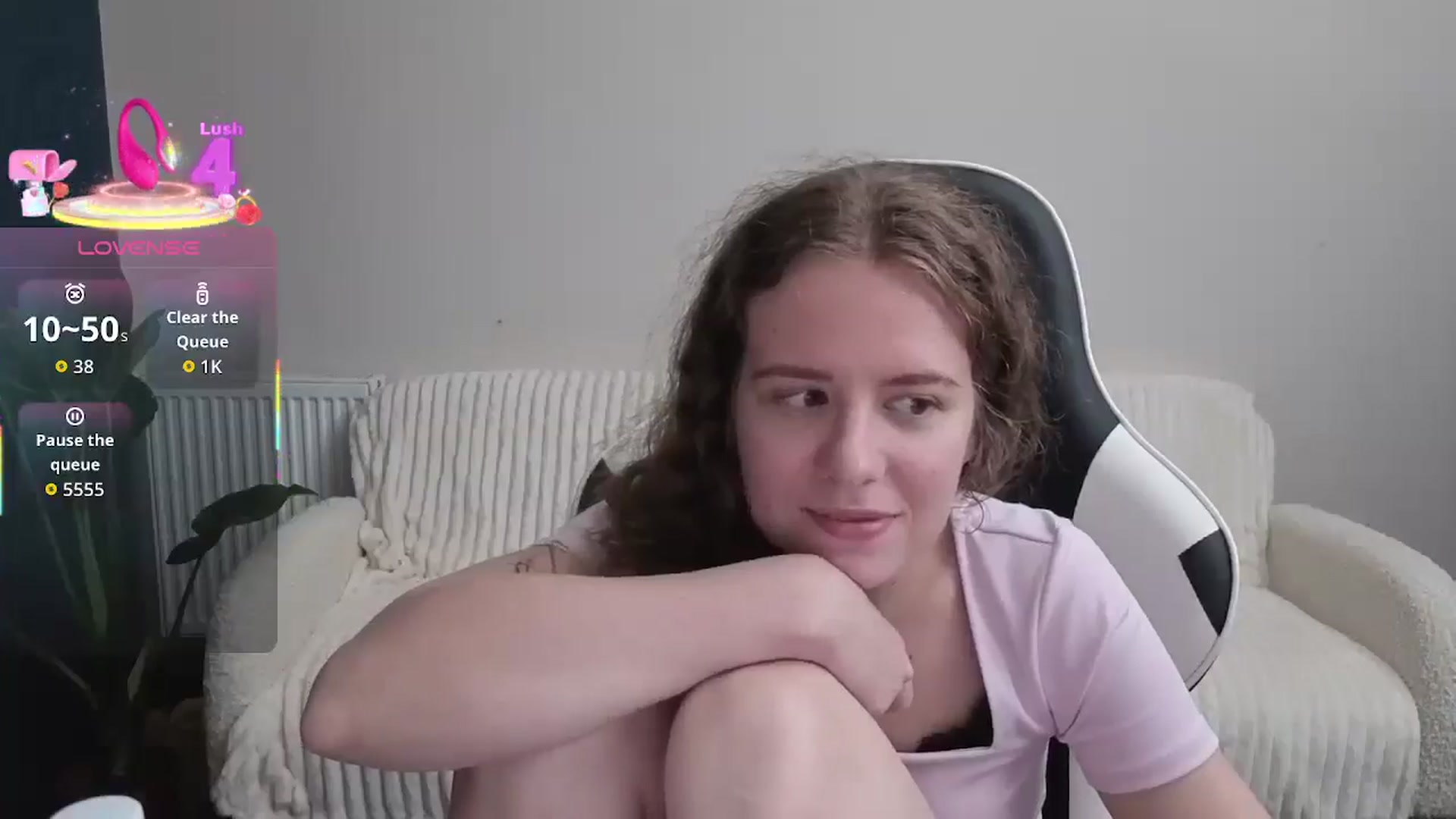 Gallery image thumbnail from BlueFlowerr's myfreecams stream on, 09/26/2025, 21:59 image 2 of 20