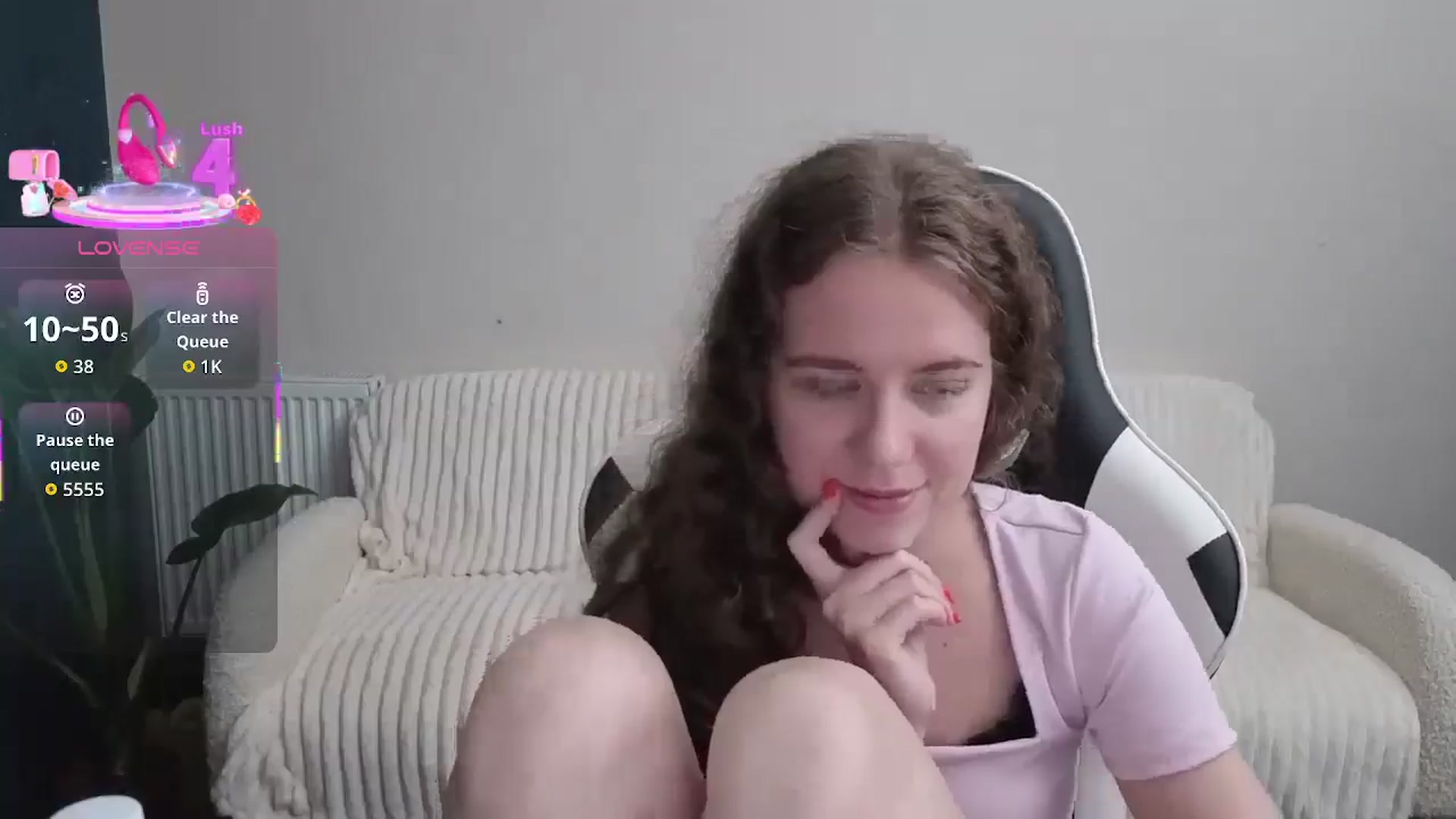 Gallery image thumbnail from BlueFlowerr's myfreecams stream on, 09/26/2025, 21:59 image 7 of 20
