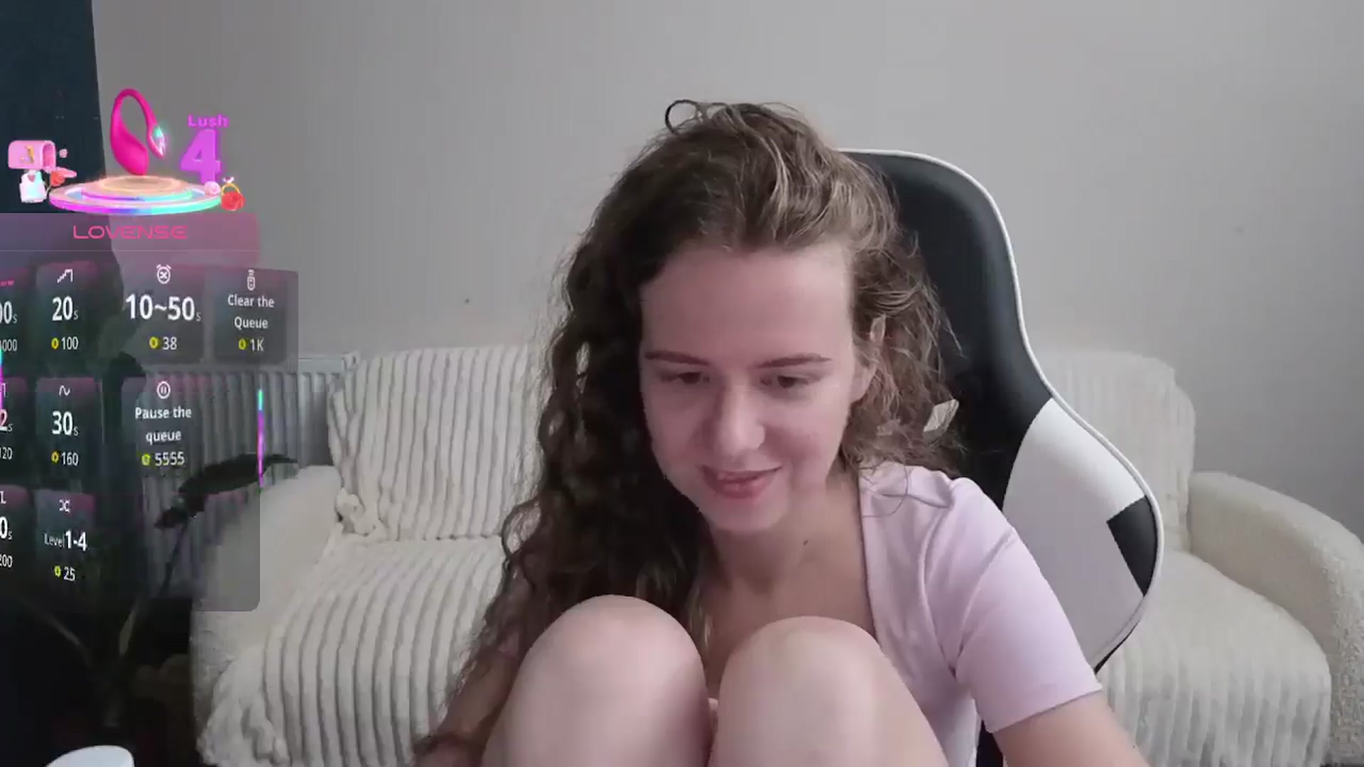 Gallery image thumbnail from BlueFlowerr's myfreecams stream on, 09/26/2025, 21:59 image 17 of 20