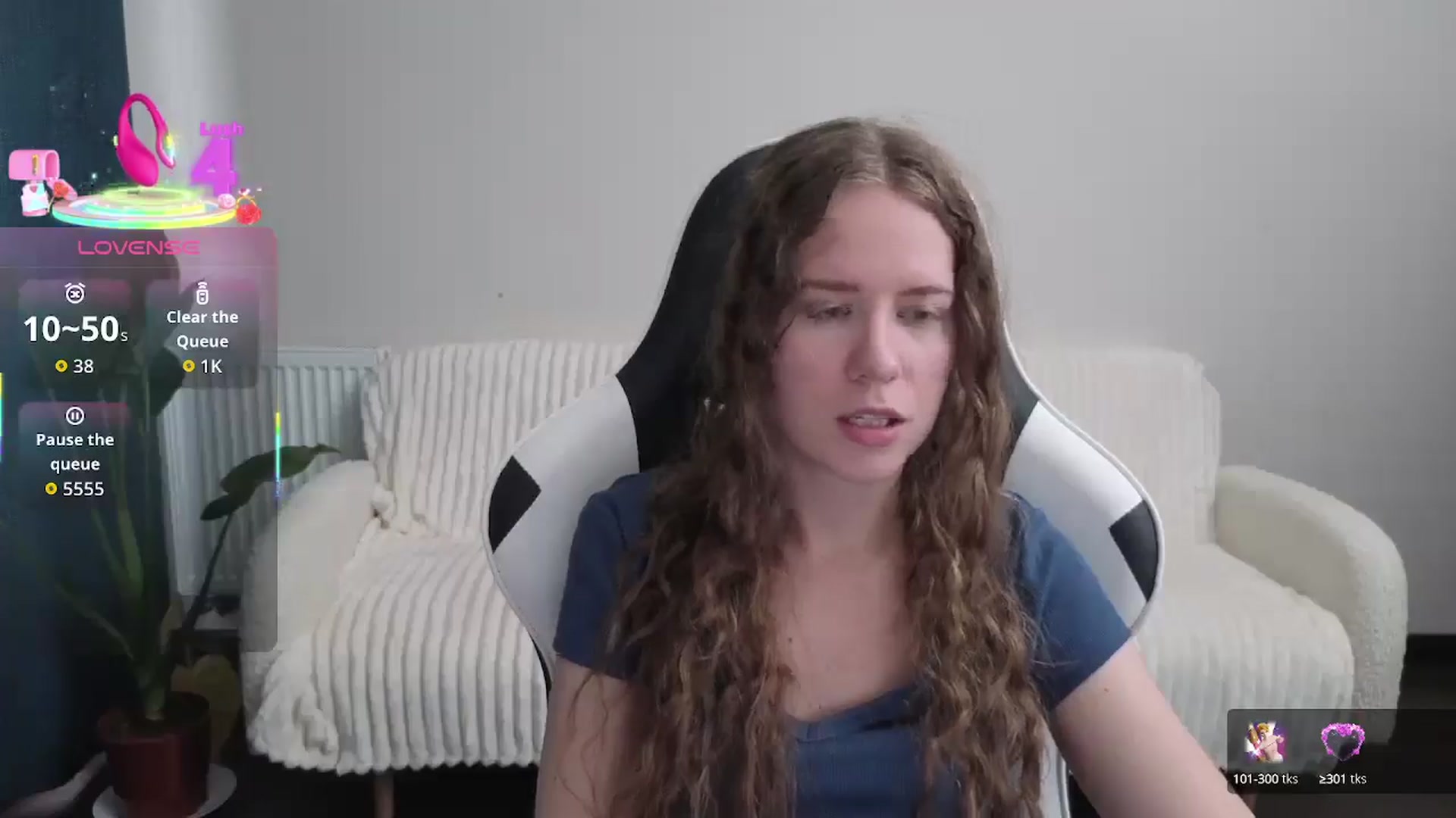 Gallery image thumbnail from BlueFlowerr's myfreecams stream on, 09/27/2025, 14:50 image 3 of 20