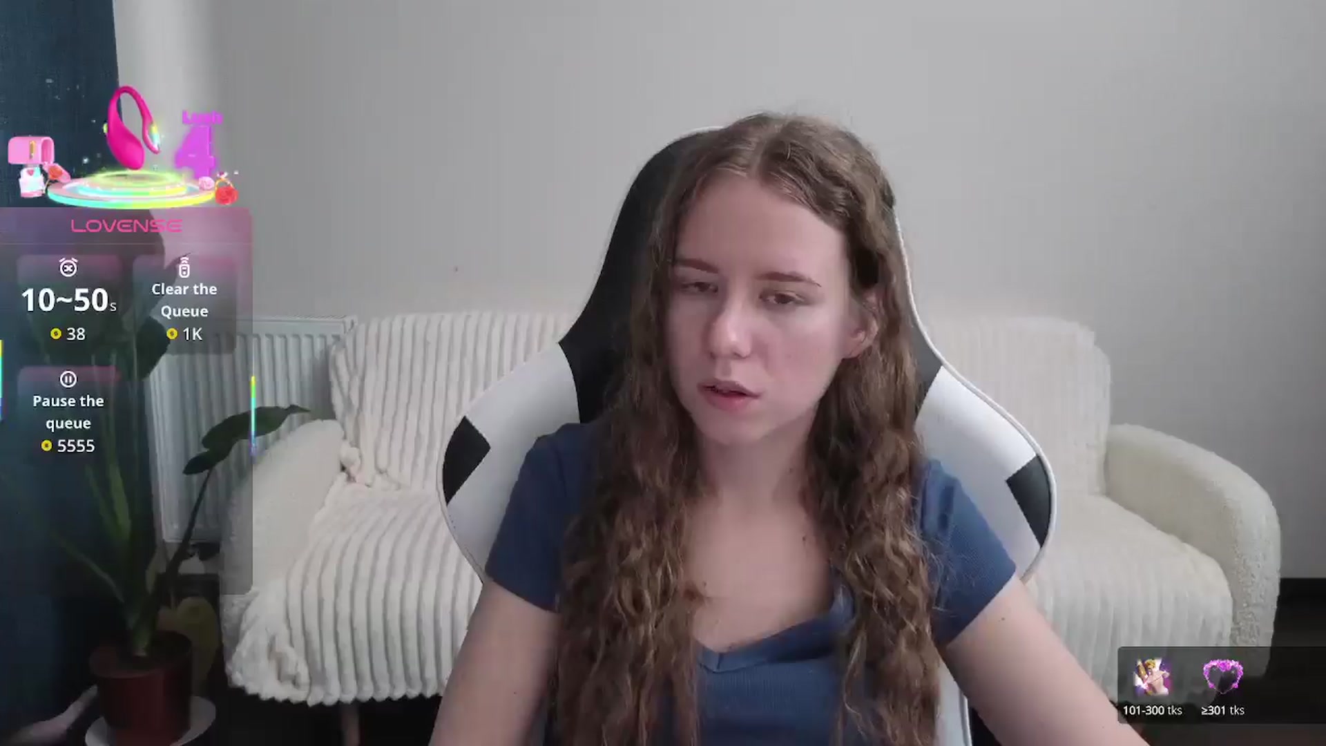 Gallery image thumbnail from BlueFlowerr's myfreecams stream on, 09/27/2025, 14:50 image 6 of 20