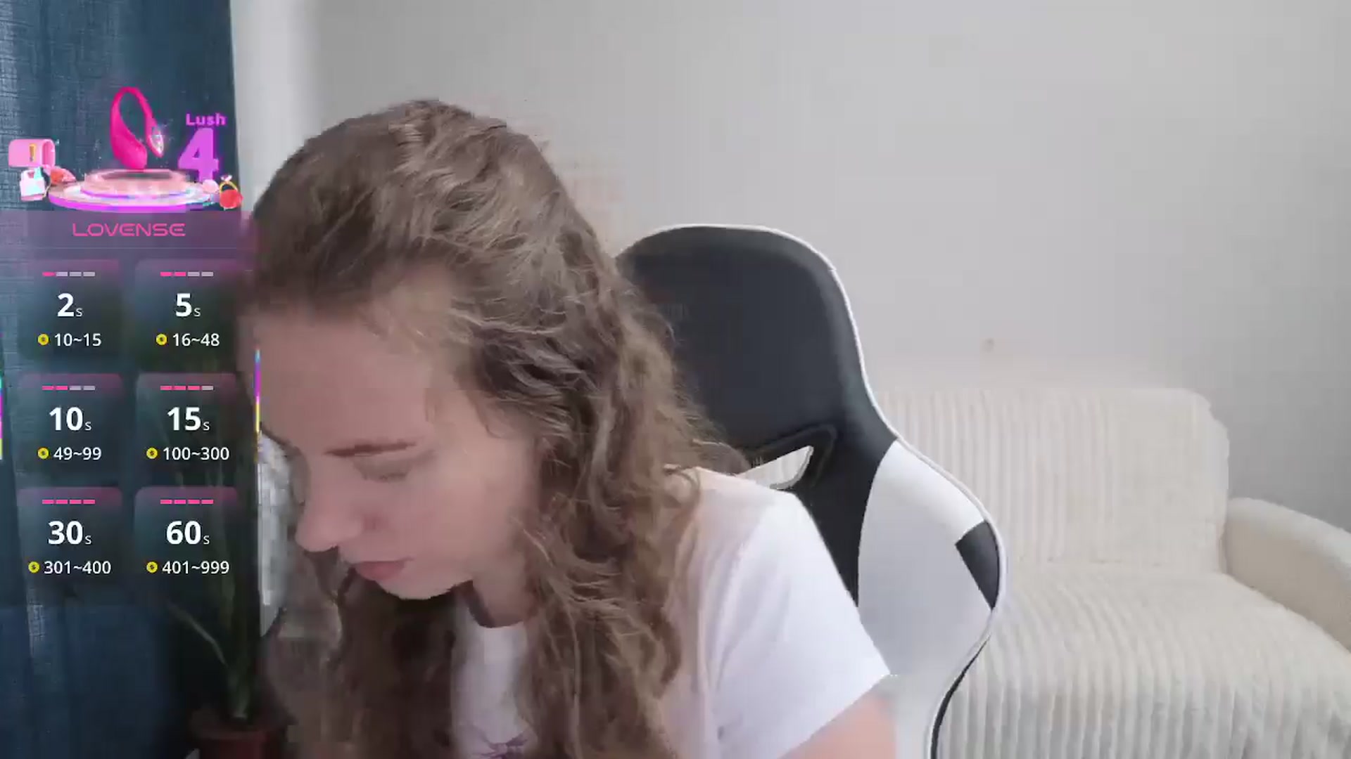Gallery image thumbnail from BlueFlowerr's myfreecams stream on, 09/28/2025, 14:10 image 16 of 20