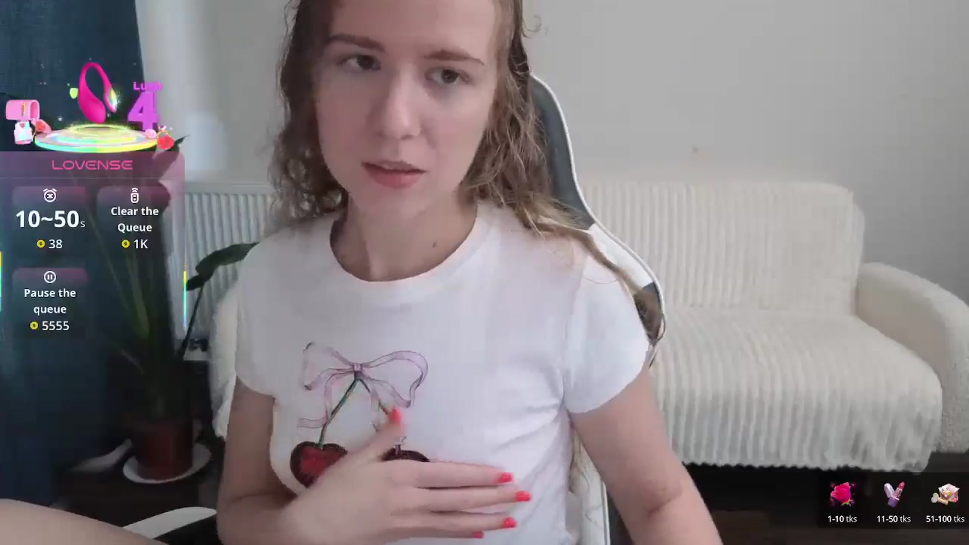 Gallery image thumbnail from BlueFlowerr's myfreecams stream on, 09/28/2025, 14:10 image 20 of 20