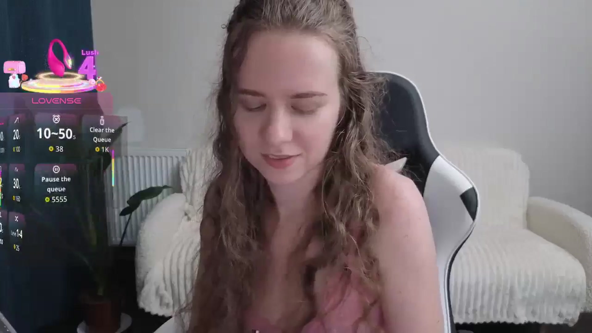 Gallery image thumbnail from BlueFlowerr's myfreecams stream on, 09/28/2025, 21:08 image 11 of 20