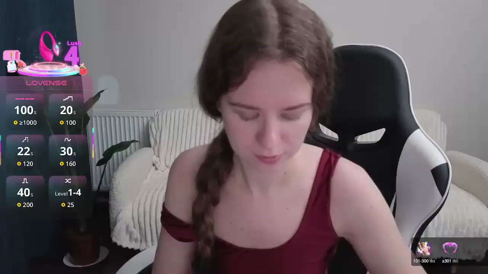 Gallery image thumbnail from BlueFlowerr's myfreecams stream on, 09/29/2025, 16:39 image 11 of 20