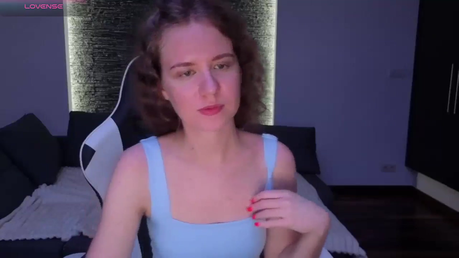 Gallery image thumbnail from BlueFlowerr's myfreecams stream on, 09/30/2025, 16:02 image 5 of 20