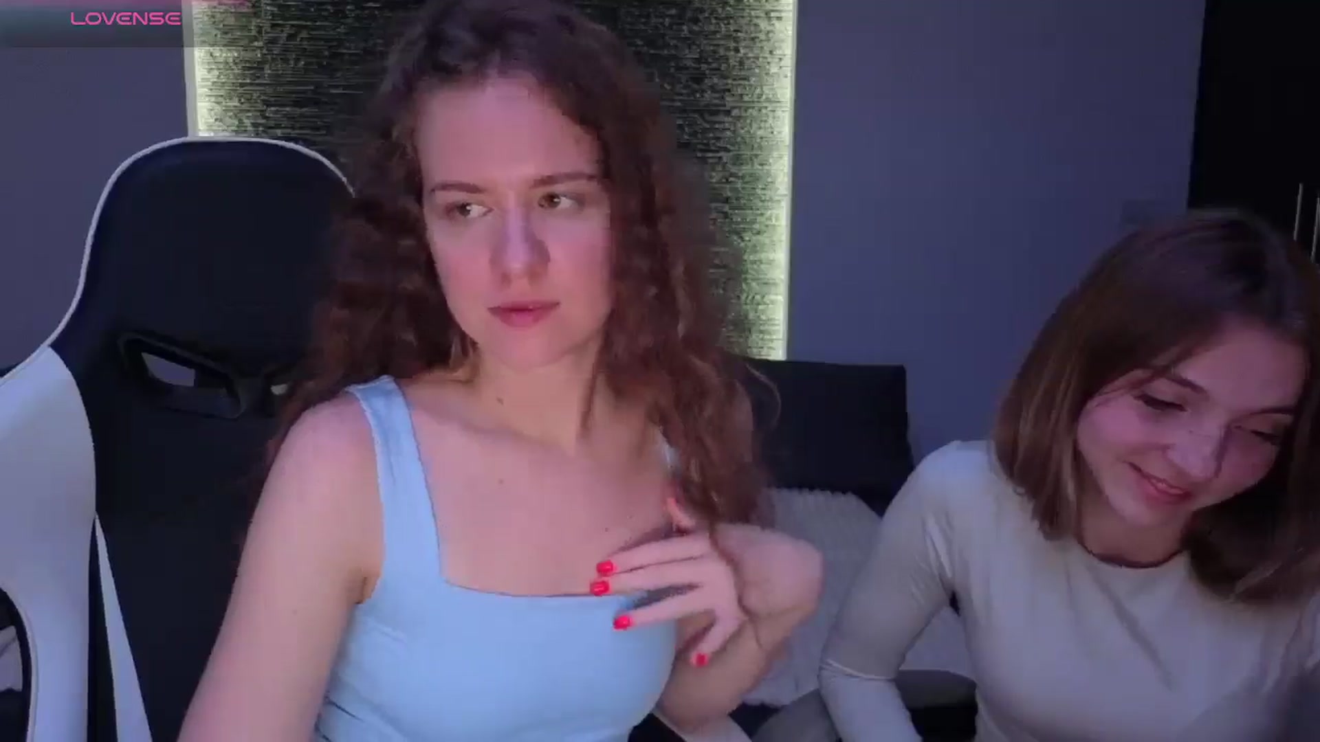 Gallery image thumbnail from BlueFlowerr's myfreecams stream on, 09/30/2025, 16:02 image 18 of 20