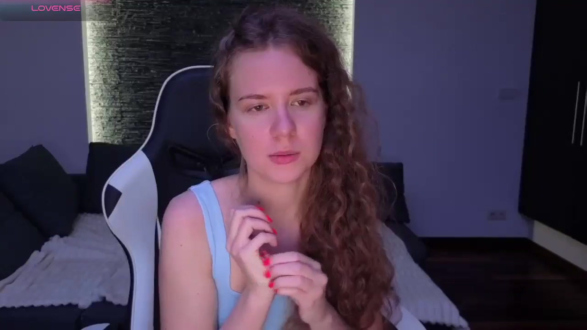 Gallery image thumbnail from BlueFlowerr's myfreecams stream on, 09/30/2025, 16:02 image 4 of 20