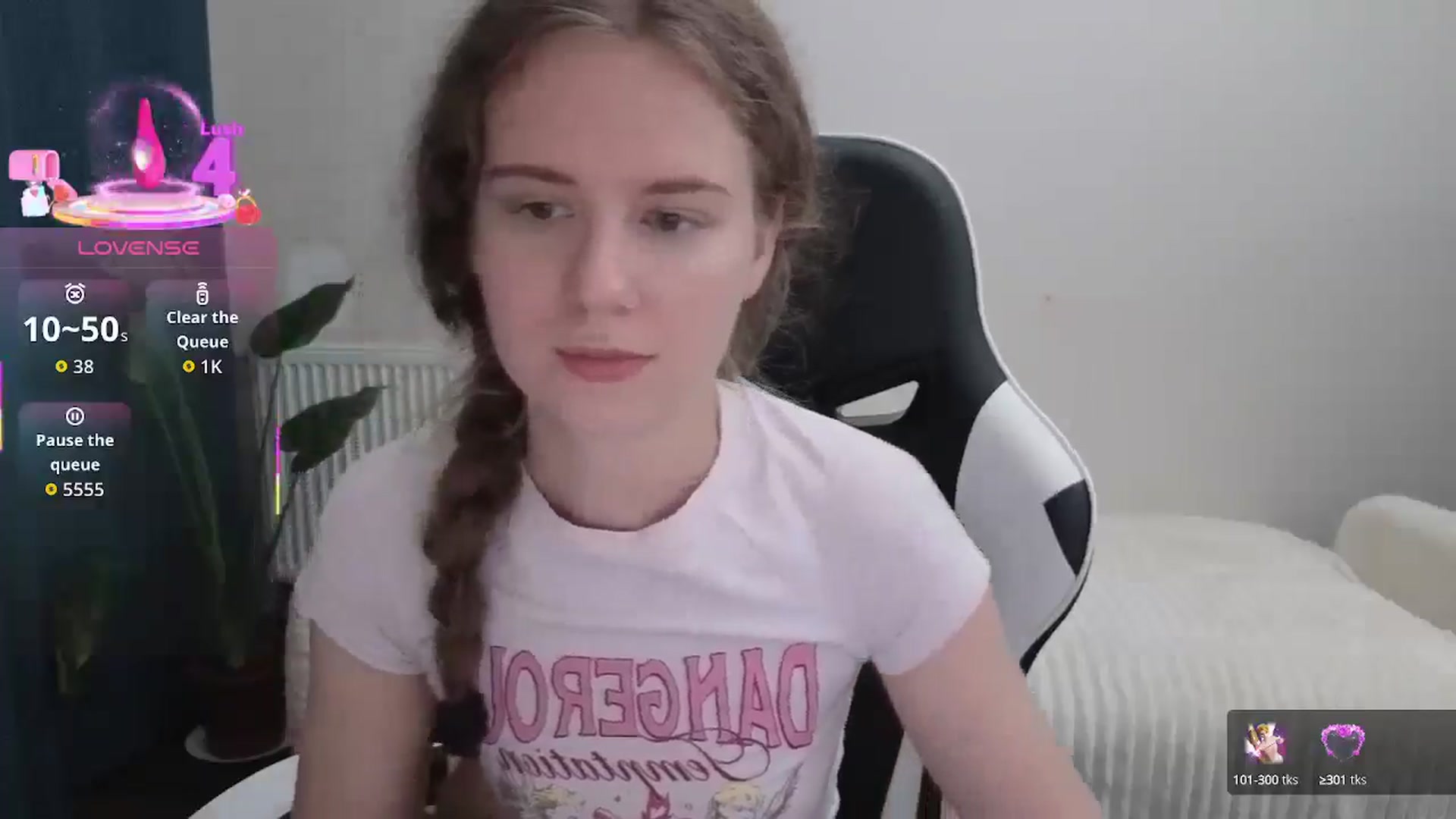 Gallery image thumbnail from BlueFlowerr's myfreecams stream on, 10/03/2025, 19:06 image 15 of 20