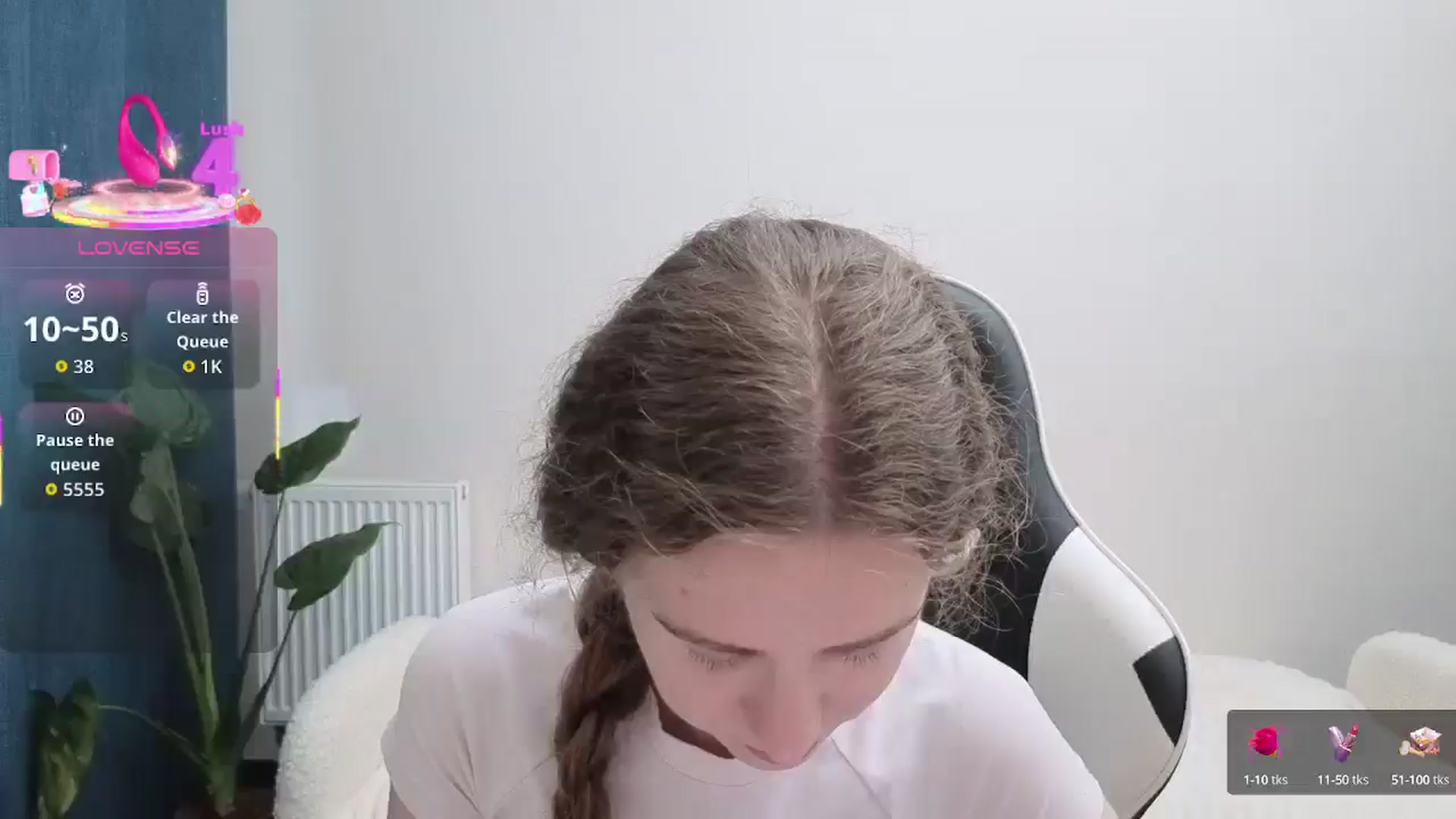 Gallery image thumbnail from BlueFlowerr's myfreecams stream on, 10/03/2025, 19:06 image 3 of 20