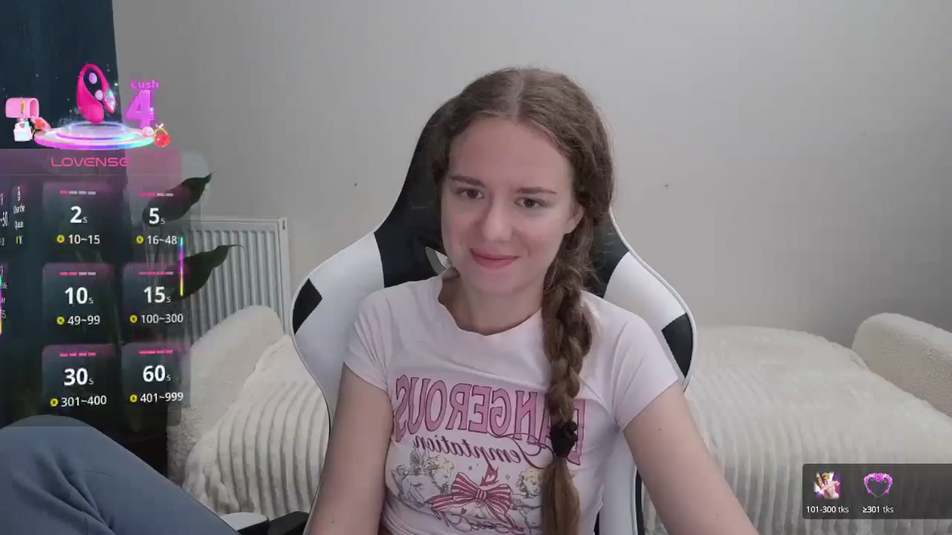 Gallery image thumbnail from BlueFlowerr's myfreecams stream on, 10/03/2025, 19:06 image 8 of 20