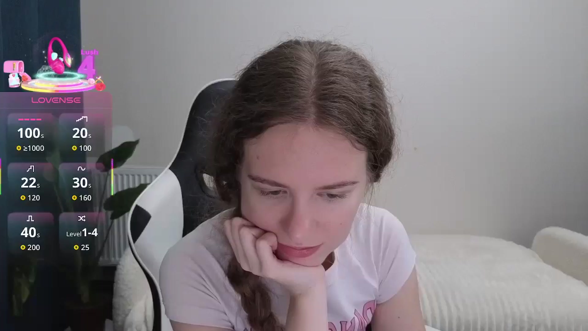 Gallery image thumbnail from BlueFlowerr's myfreecams stream on, 10/03/2025, 19:43 image 16 of 20