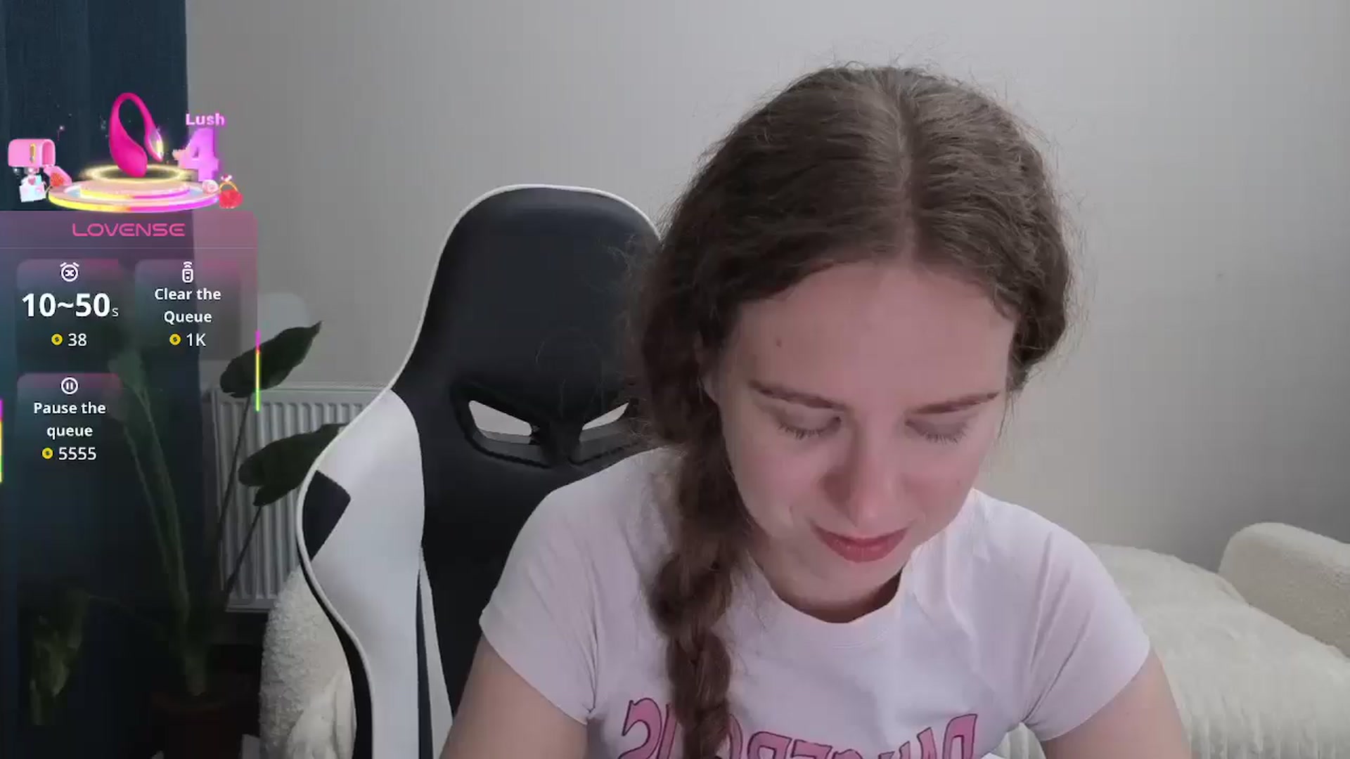 Gallery image thumbnail from BlueFlowerr's myfreecams stream on, 10/03/2025, 19:43 image 17 of 20