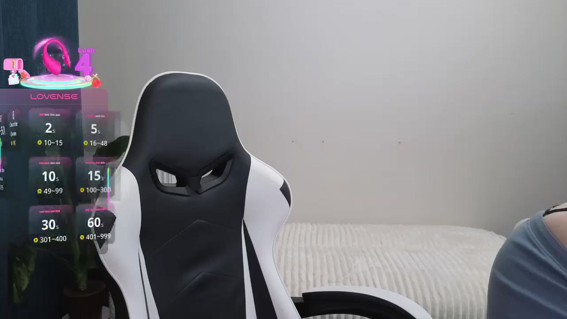 Gallery image thumbnail from BlueFlowerr's myfreecams stream on, 10/03/2025, 19:43 image 15 of 20