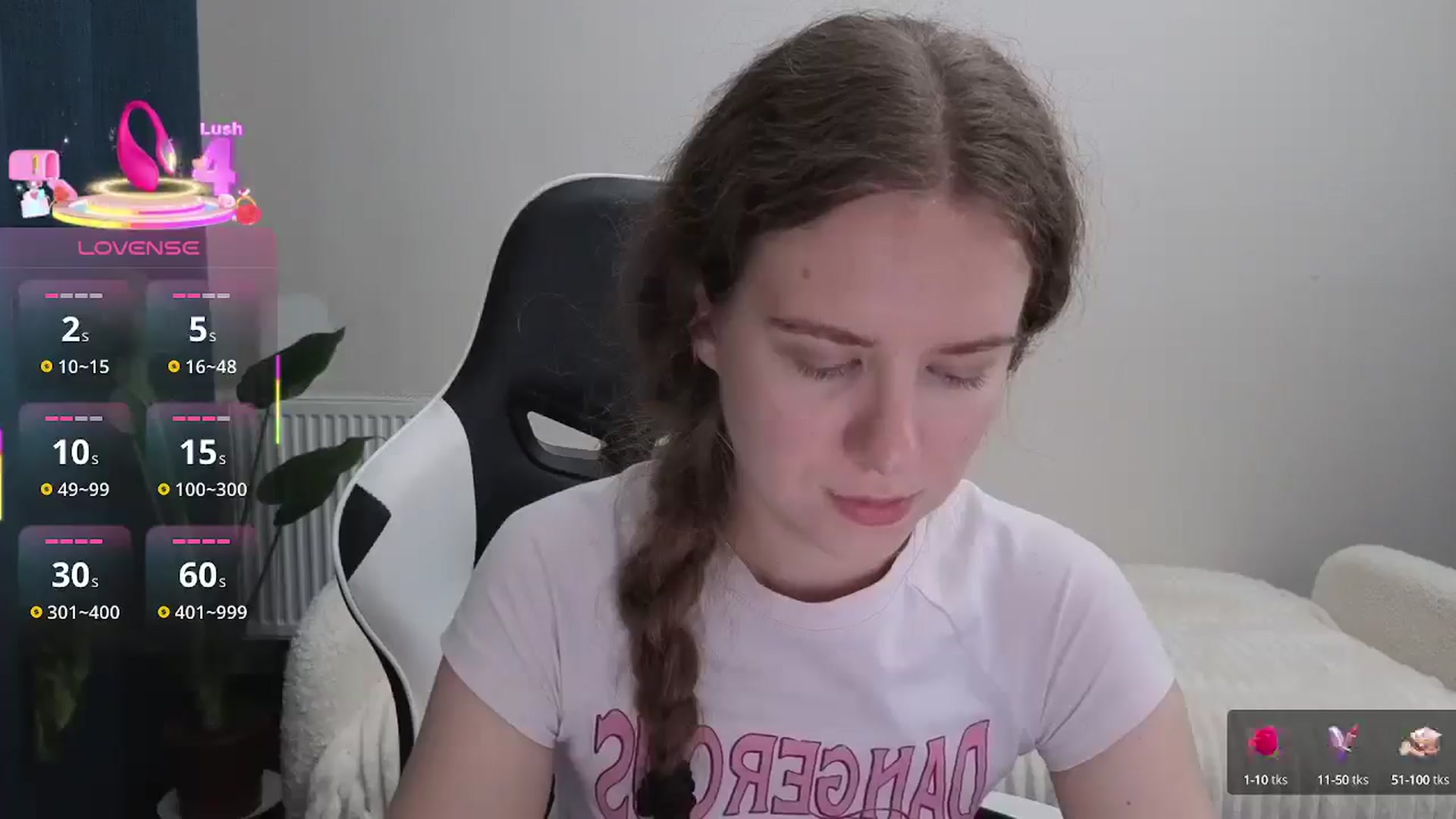 Gallery image thumbnail from BlueFlowerr's myfreecams stream on, 10/03/2025, 19:43 image 13 of 20