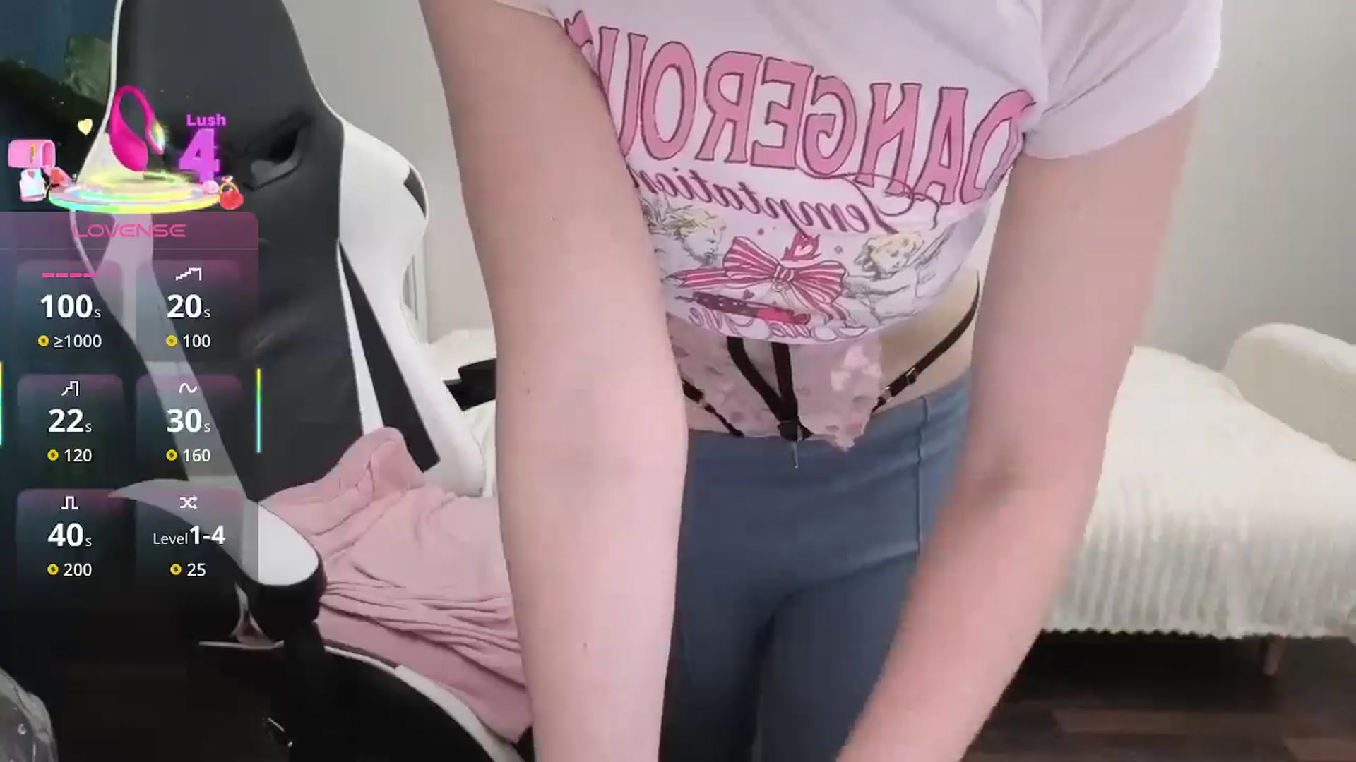 Gallery image thumbnail from BlueFlowerr's myfreecams stream on, 10/03/2025, 19:43 image 2 of 20