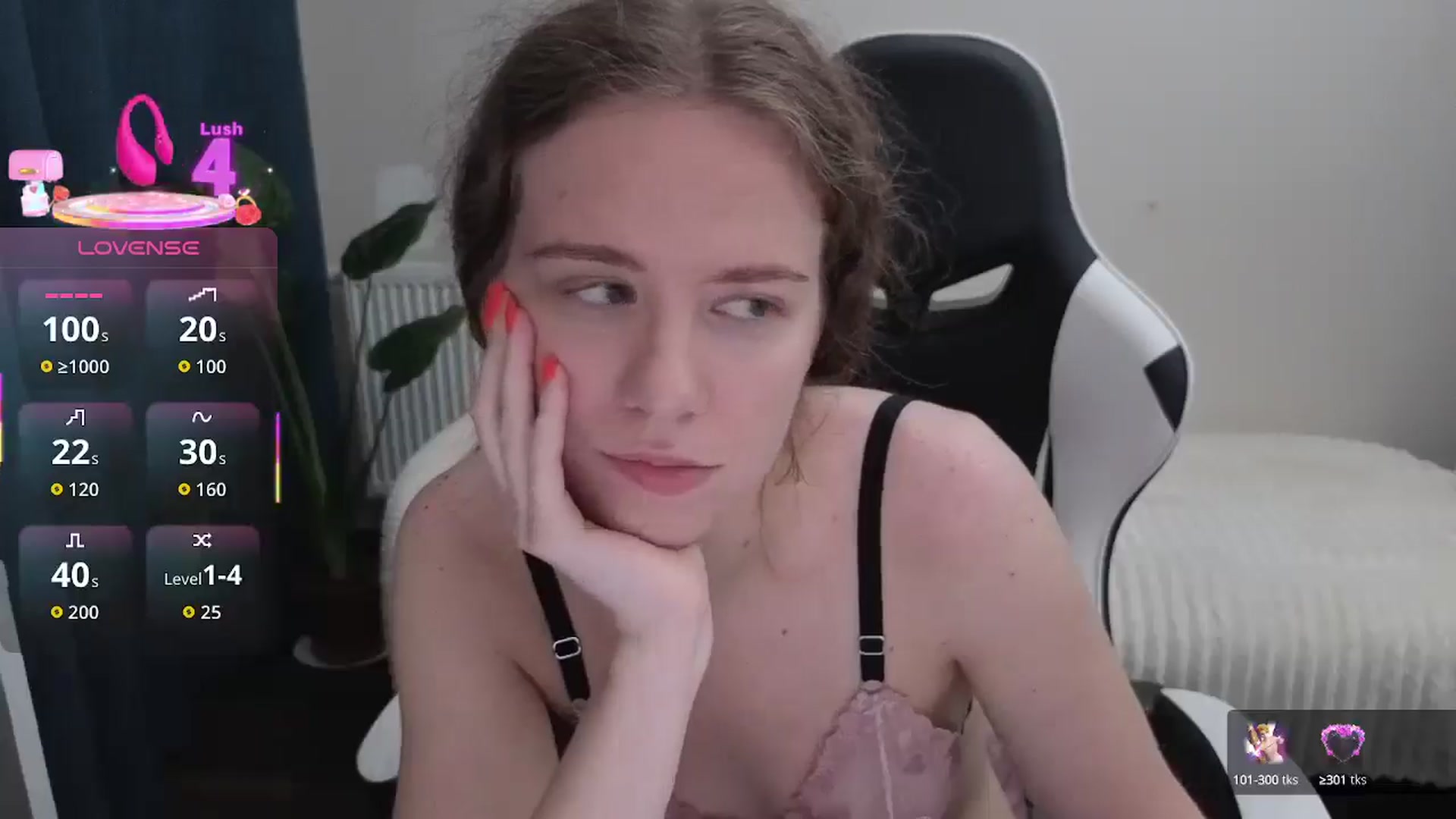 Gallery image thumbnail from BlueFlowerr's myfreecams stream on, 10/03/2025, 22:49 image 15 of 20