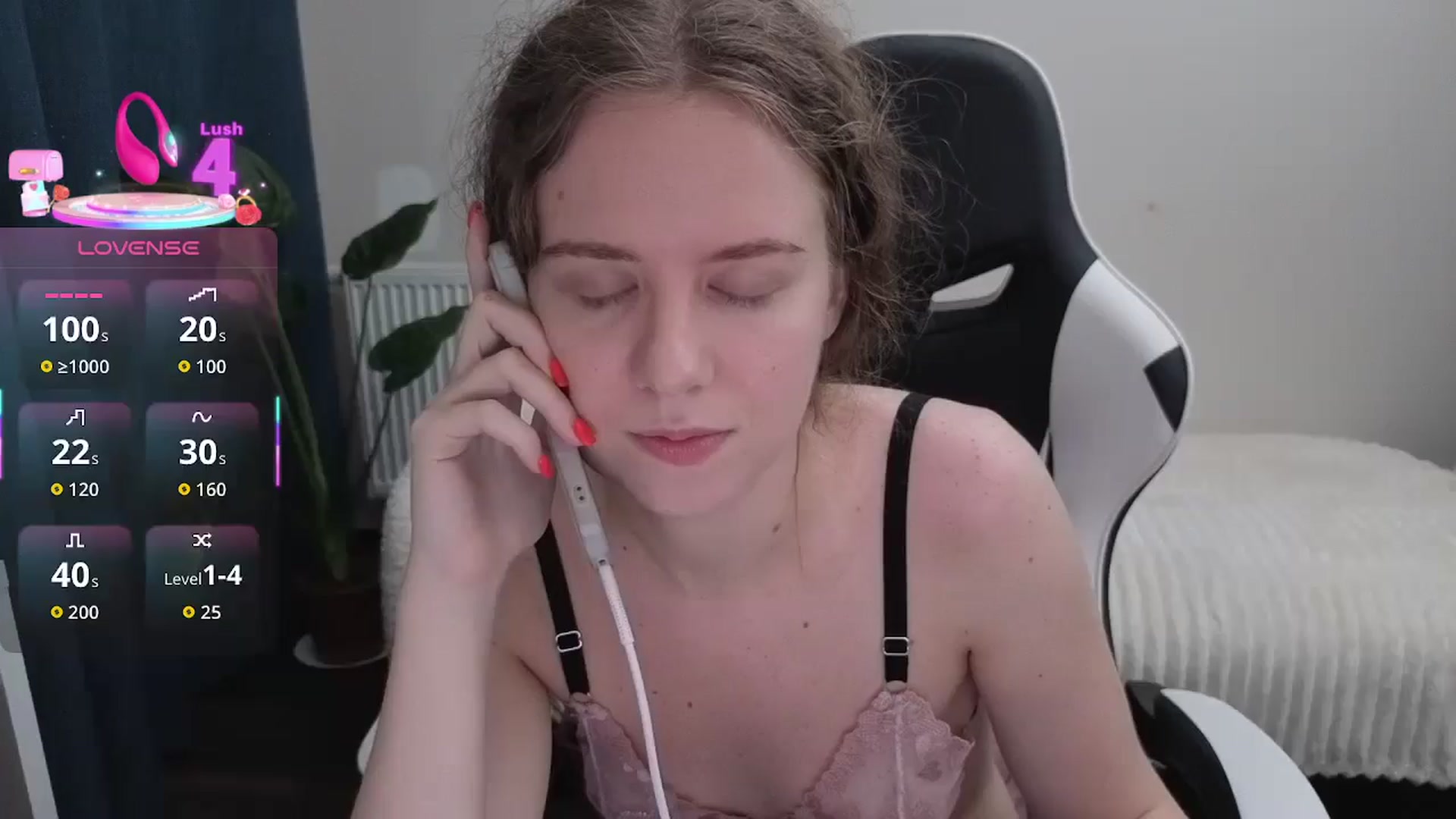 Gallery image thumbnail from BlueFlowerr's myfreecams stream on, 10/03/2025, 22:49 image 14 of 20