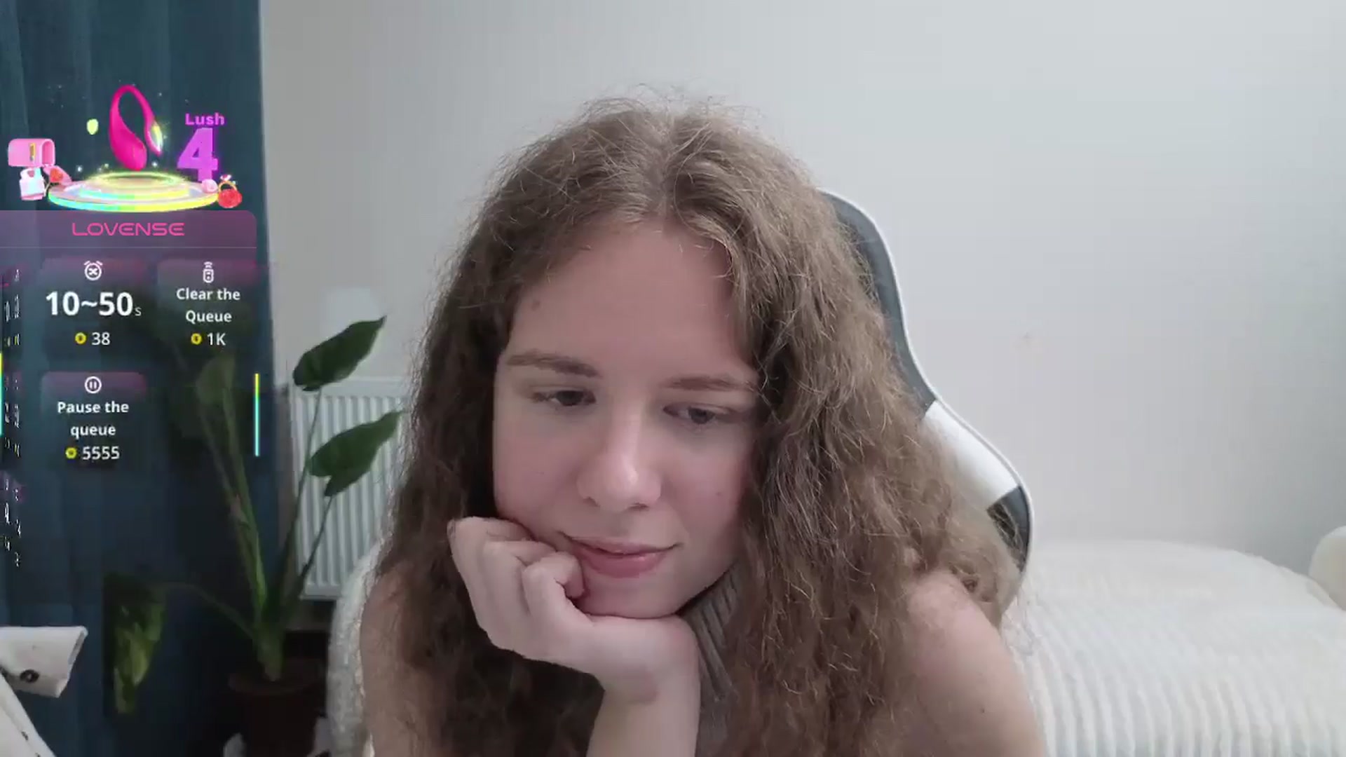 Gallery image thumbnail from BlueFlowerr's myfreecams stream on, 10/04/2025, 16:37 image 19 of 20