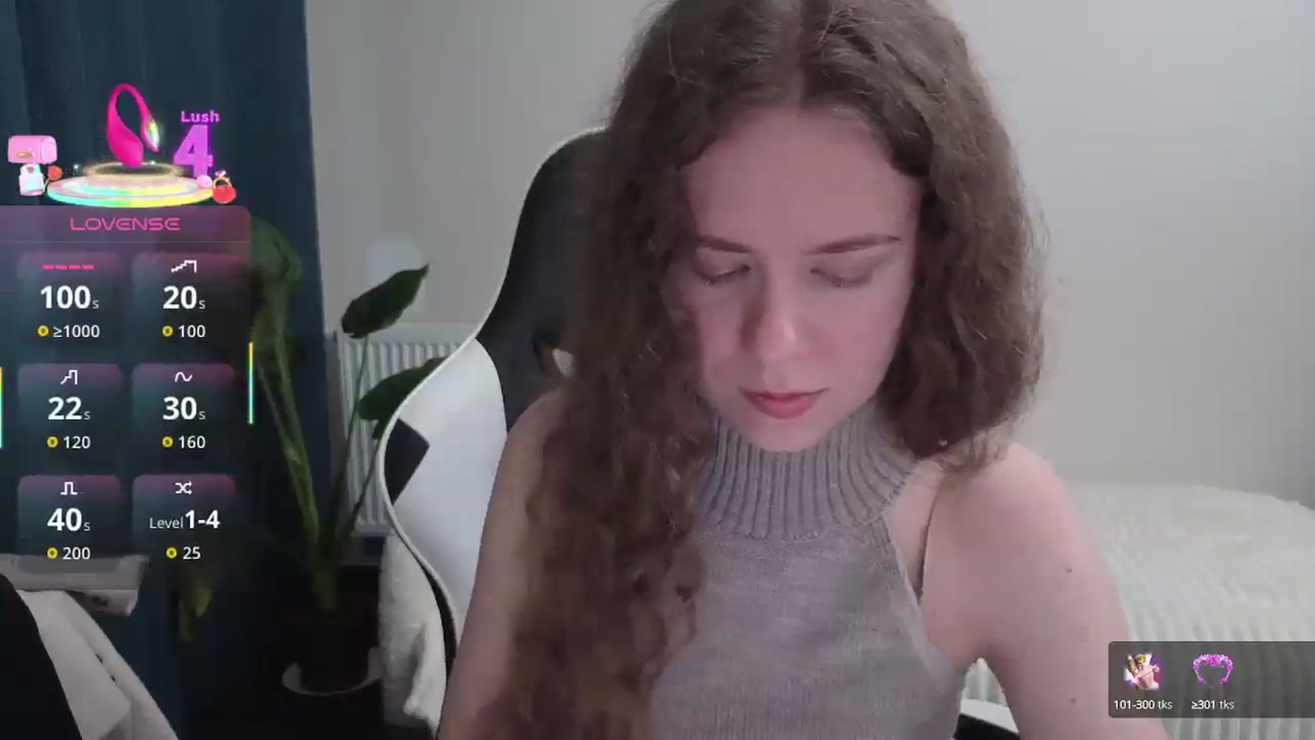 Gallery image thumbnail from BlueFlowerr's myfreecams stream on, 10/04/2025, 16:37 image 12 of 20