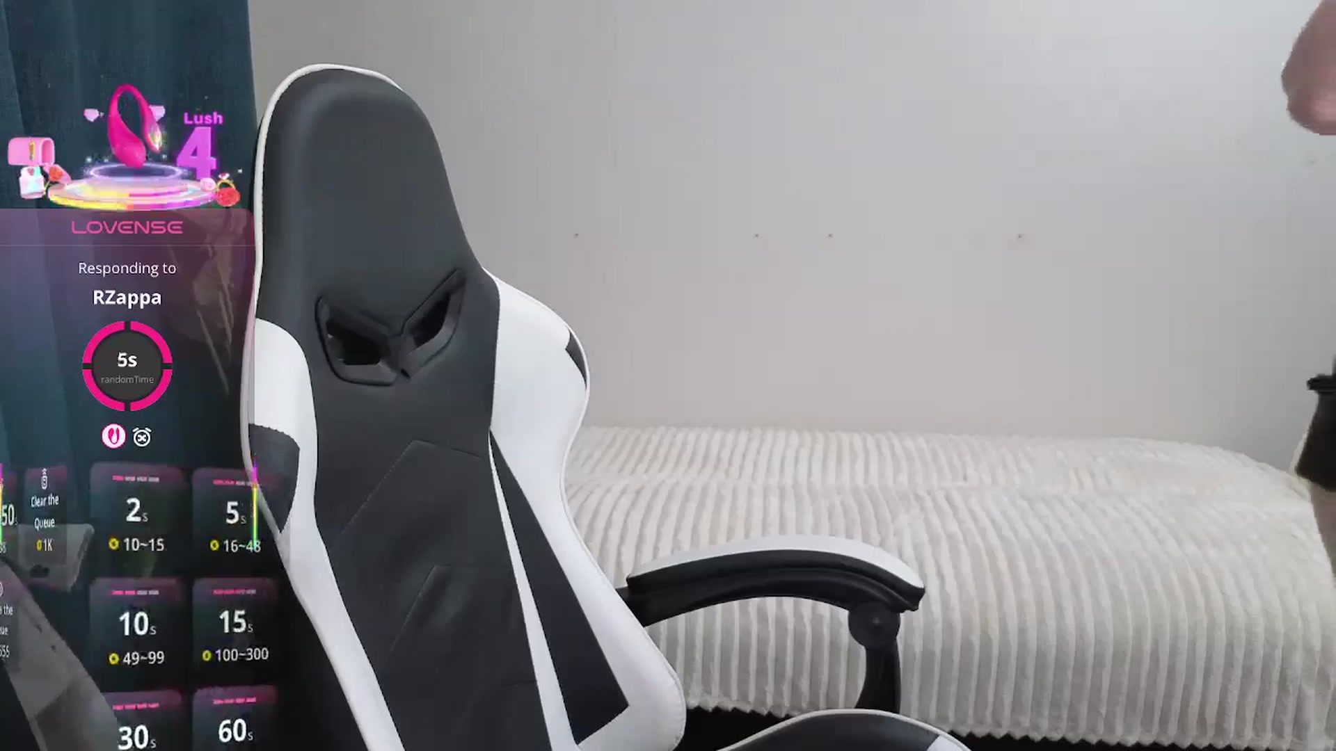 Gallery image thumbnail from BlueFlowerr's myfreecams stream on, 10/04/2025, 19:56 image 13 of 20