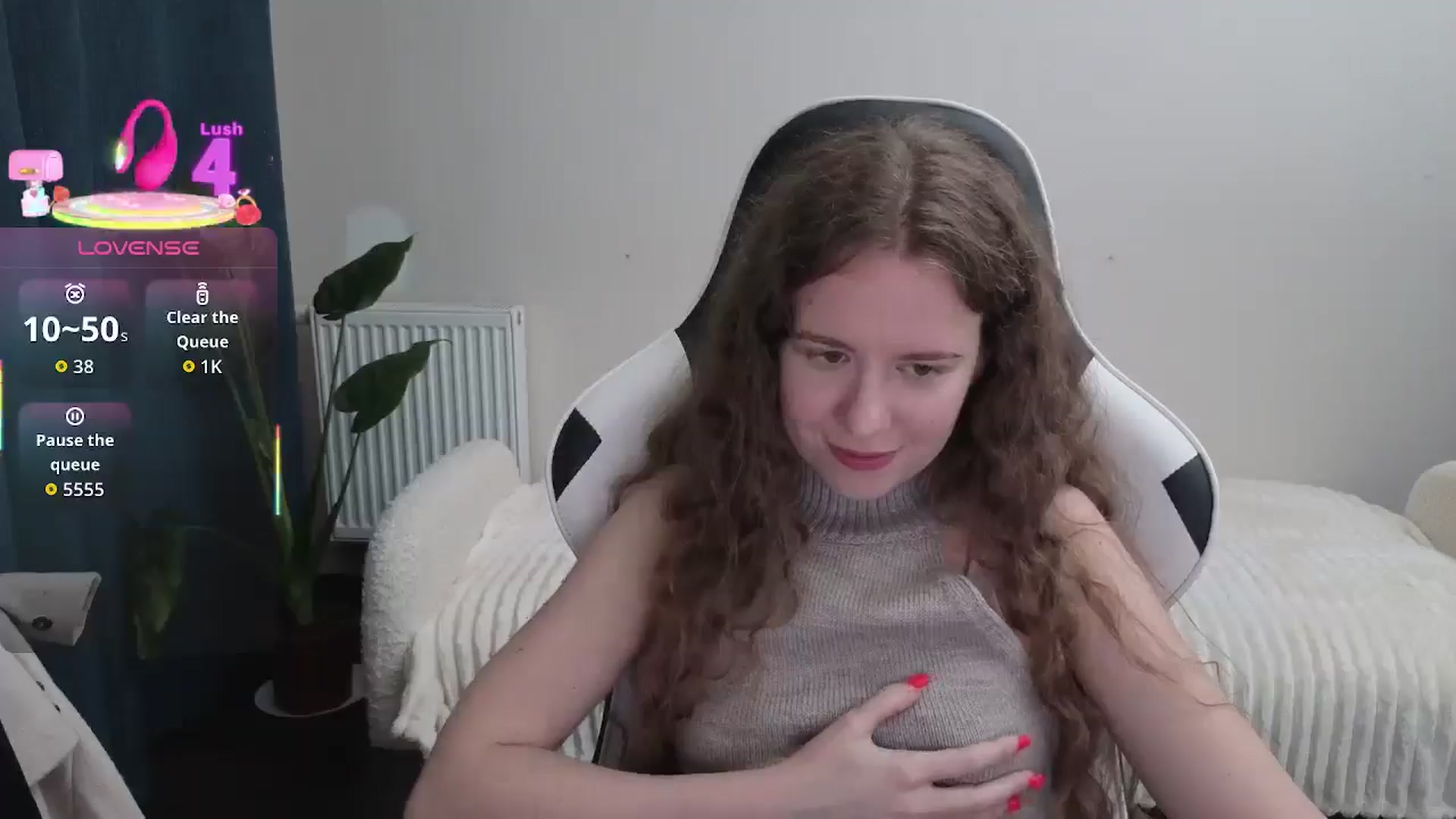 Gallery image thumbnail from BlueFlowerr's myfreecams stream on, 10/04/2025, 19:56 image 5 of 20
