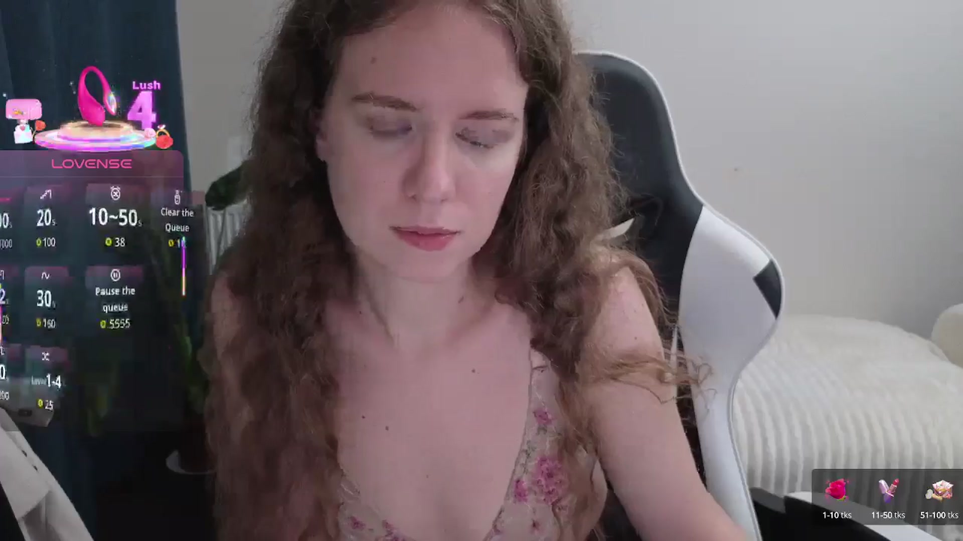 Gallery image thumbnail from BlueFlowerr's myfreecams stream on, 10/04/2025, 20:23 image 3 of 20