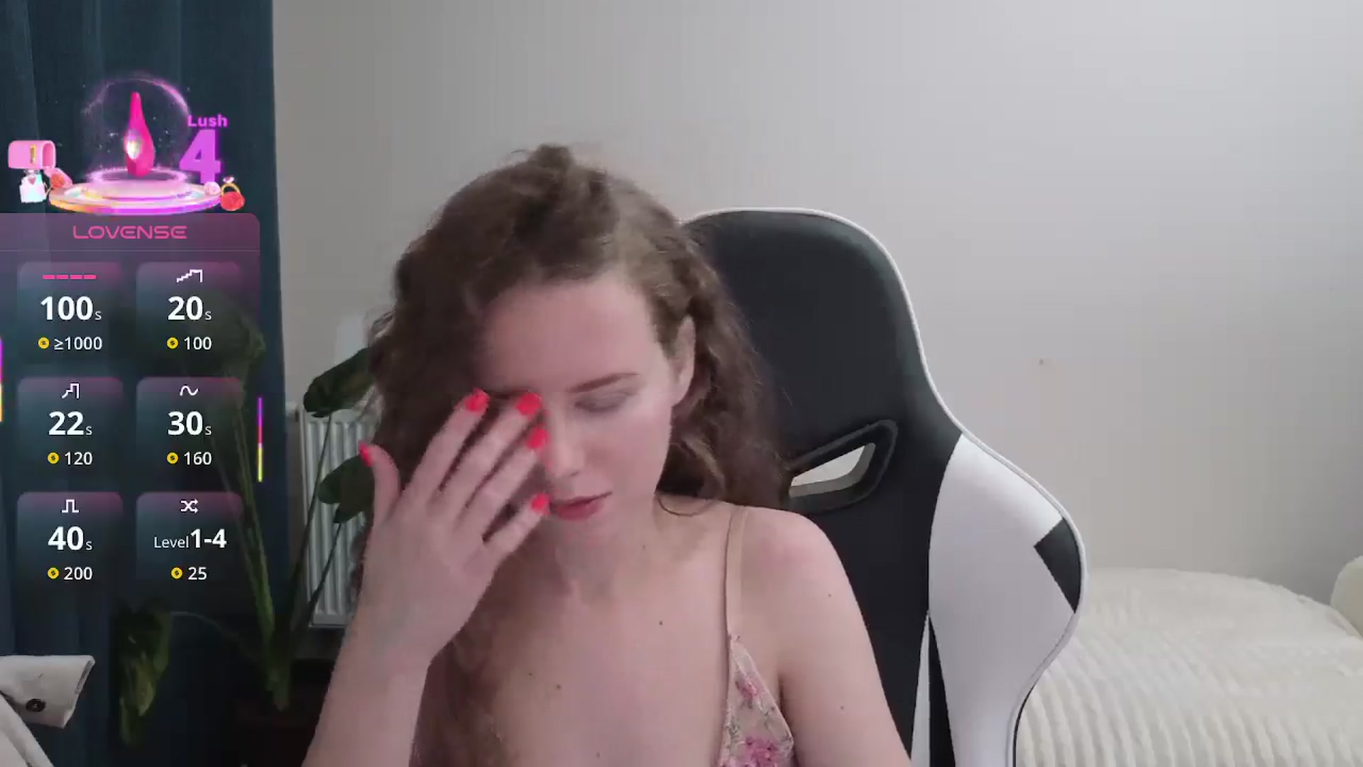 Gallery image thumbnail from BlueFlowerr's myfreecams stream on, 10/04/2025, 20:46 image 19 of 20